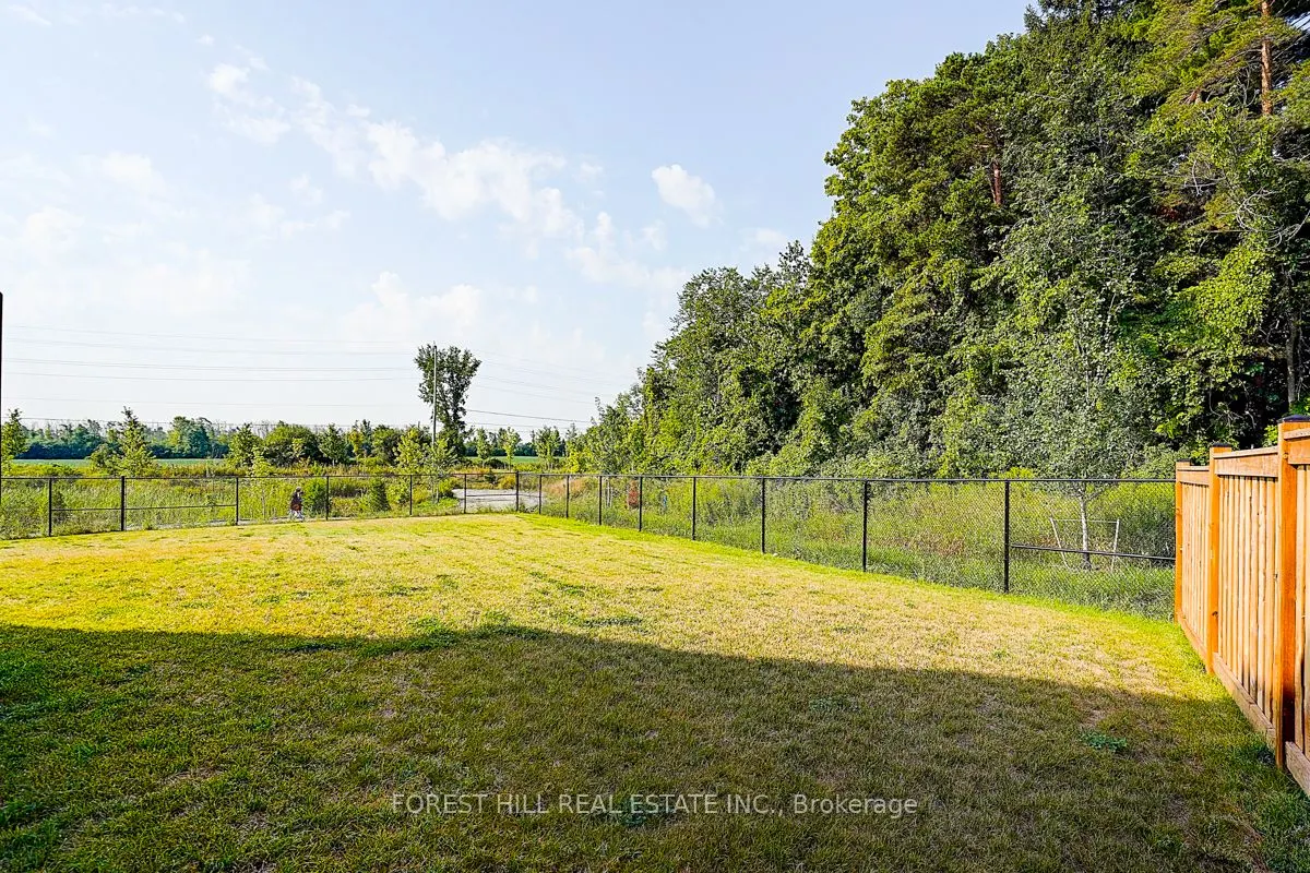 21 Dorothy Caine Crescent