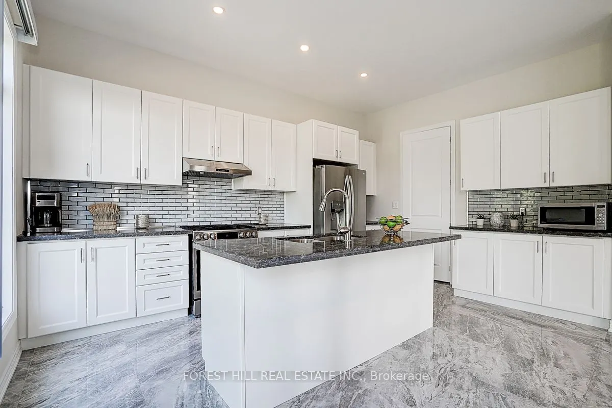 21 Dorothy Caine Crescent