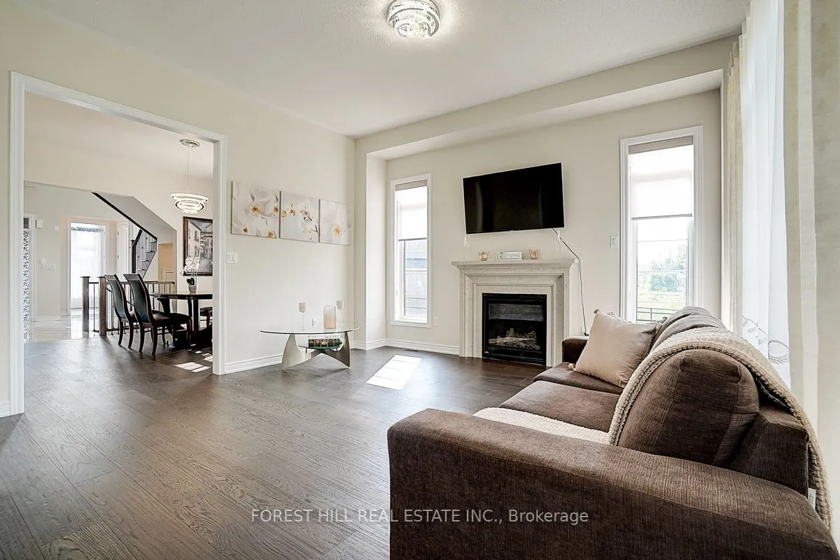 21 Dorothy Caine Crescent