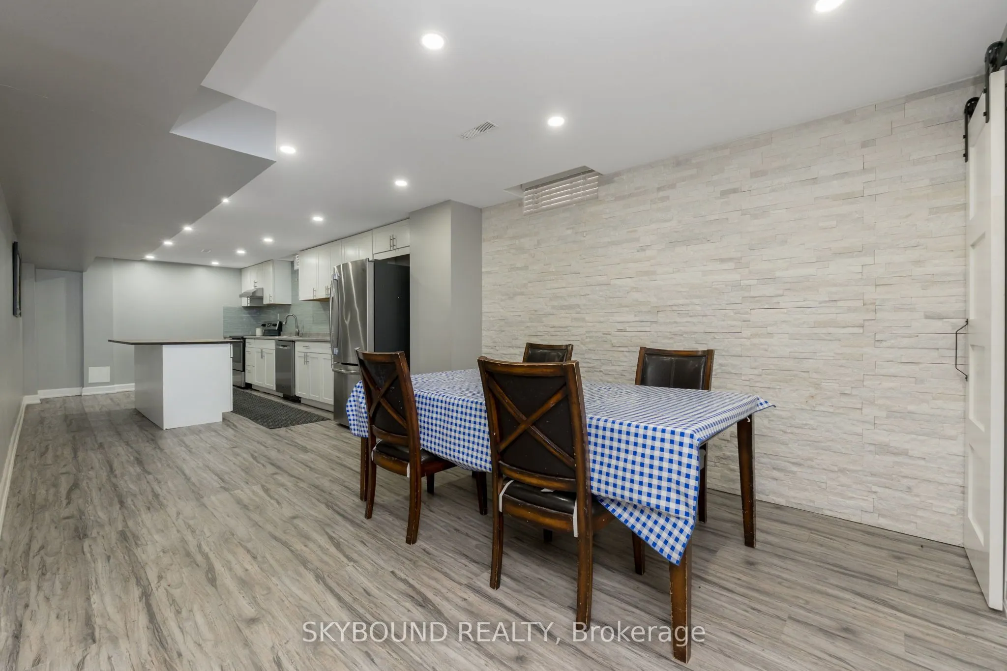 108 Zinnia Place