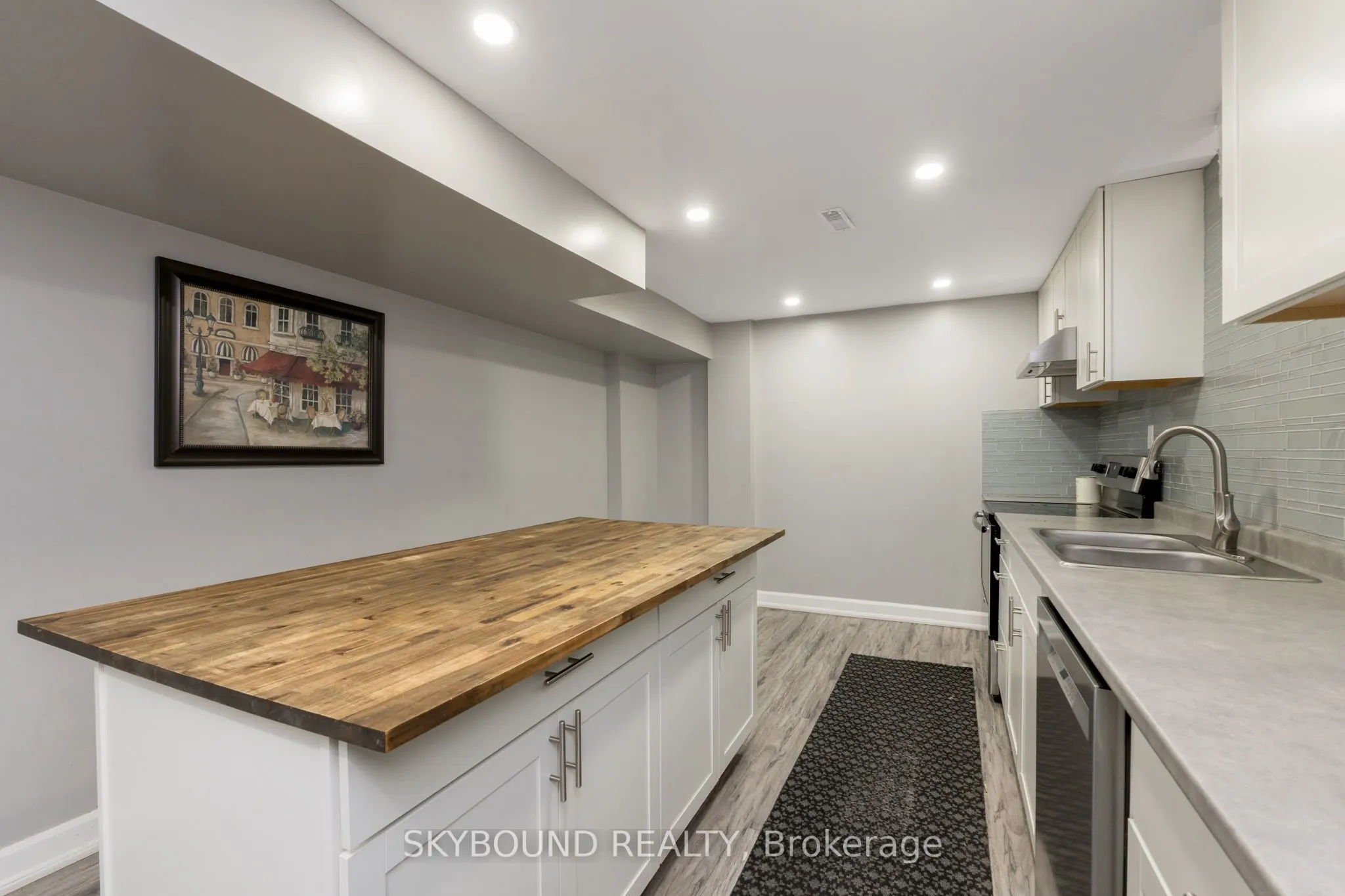 108 Zinnia Place