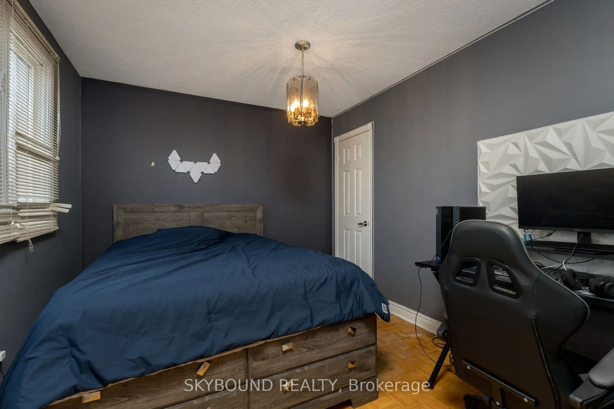 108 Zinnia Place