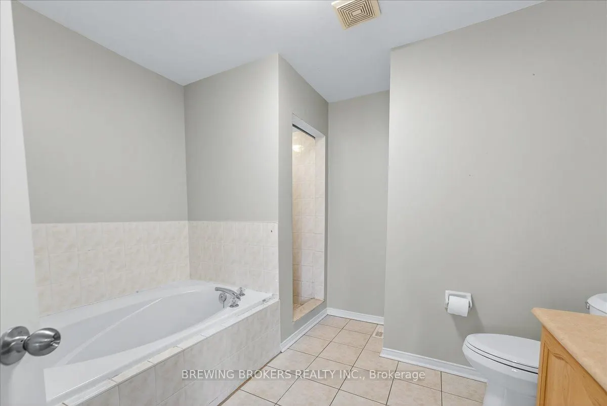 1067 Leslie Drive