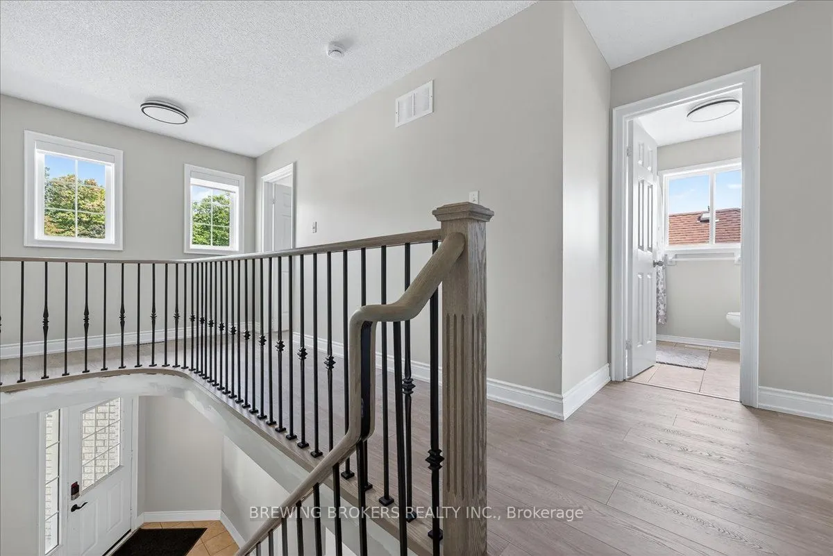 1067 Leslie Drive