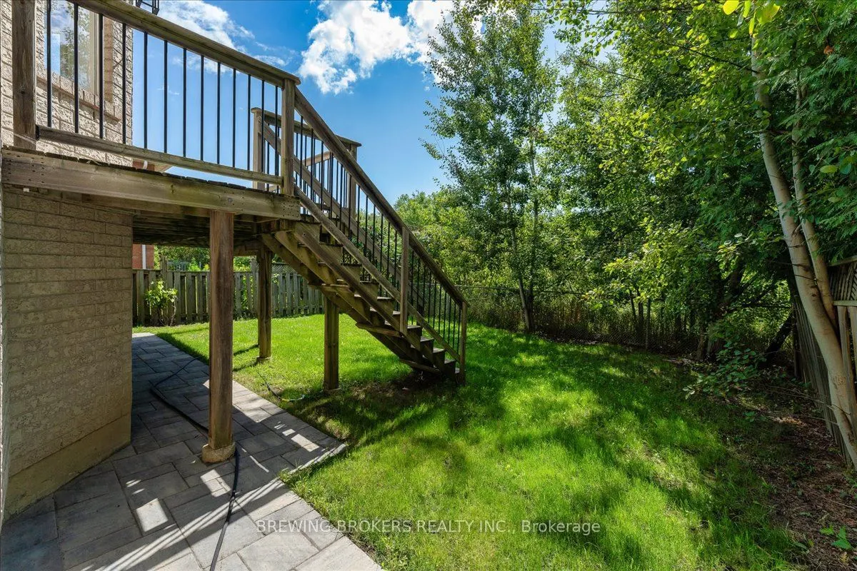 1067 Leslie Drive