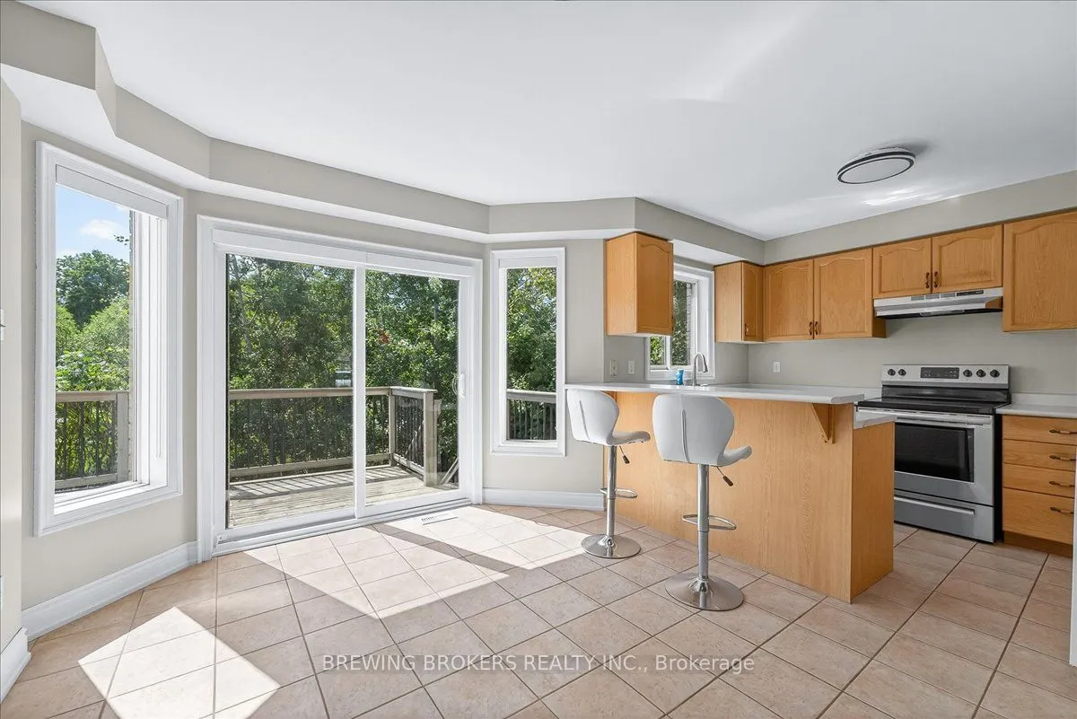 1067 Leslie Drive