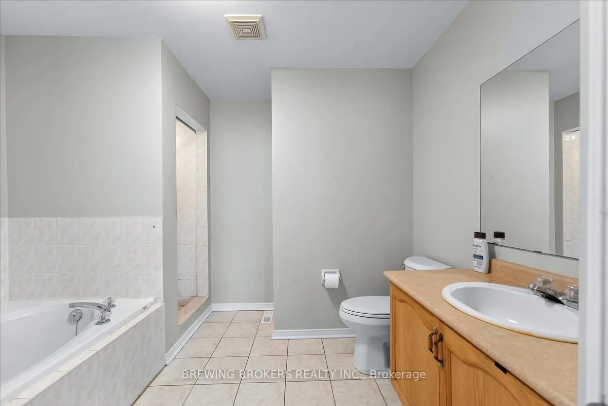 1067 Leslie Drive