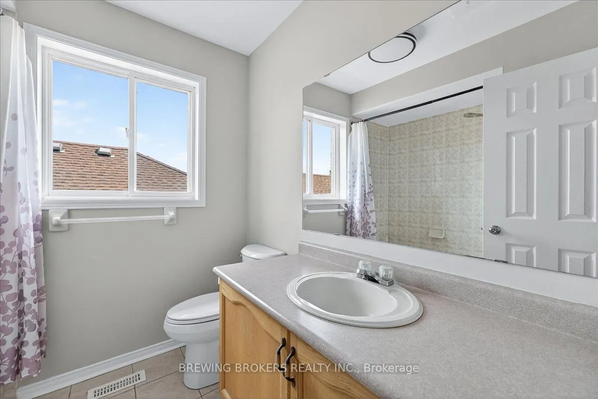 1067 Leslie Drive