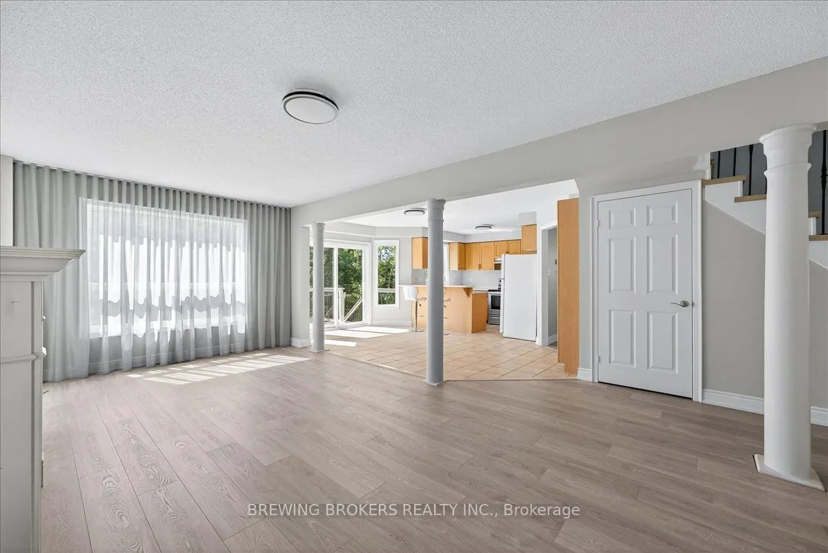 1067 Leslie Drive