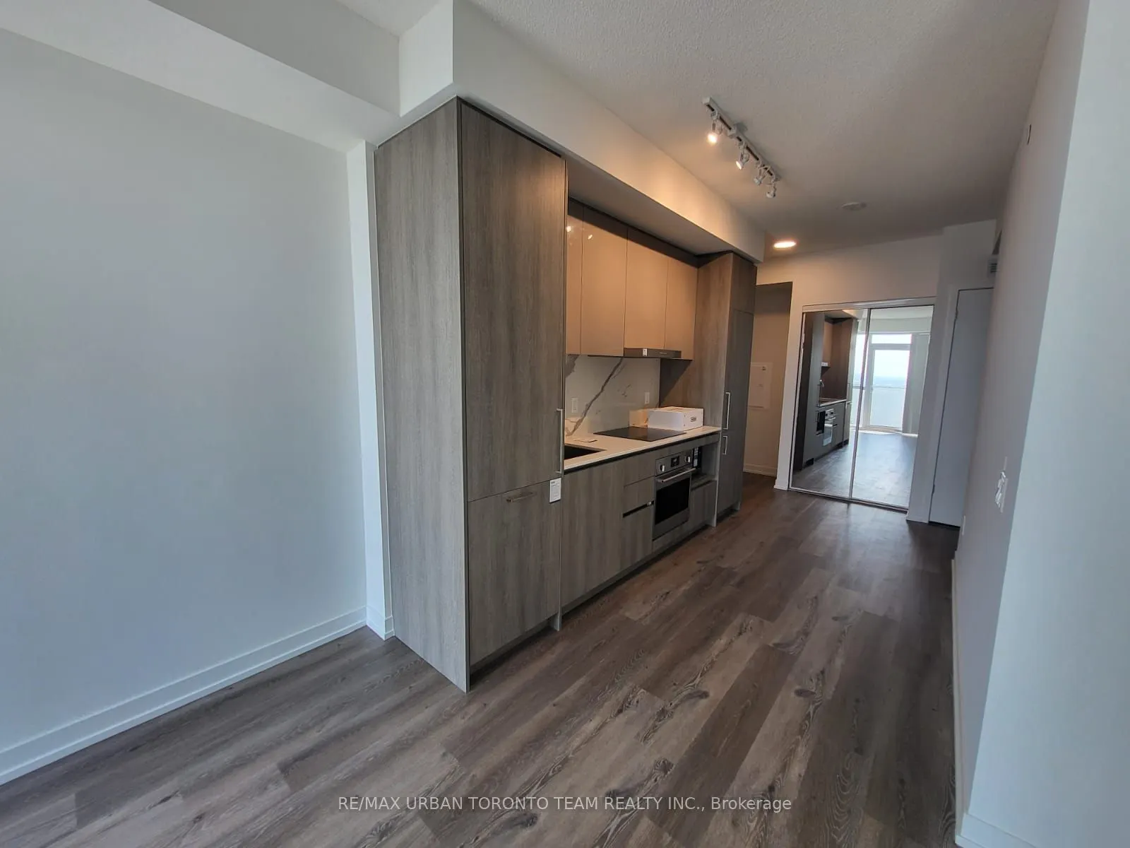 225 Commerce Street, #4908