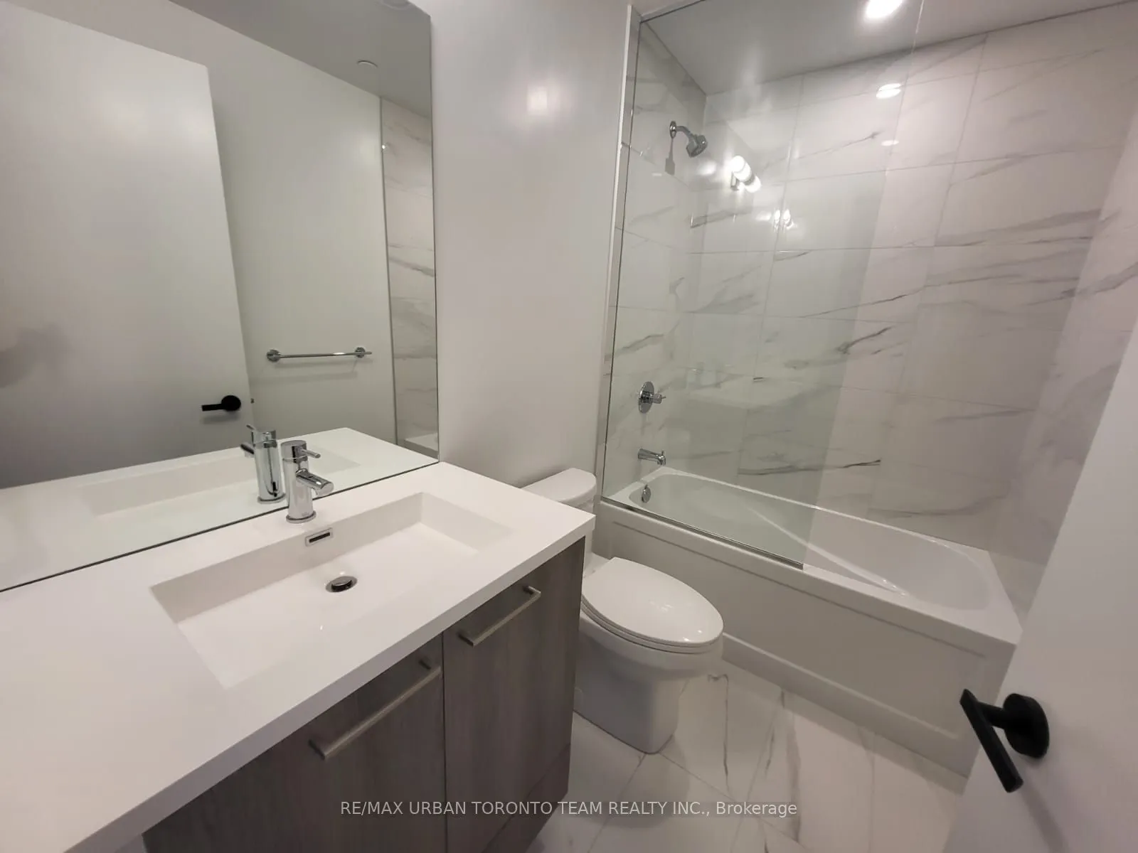 225 Commerce Street, #4908