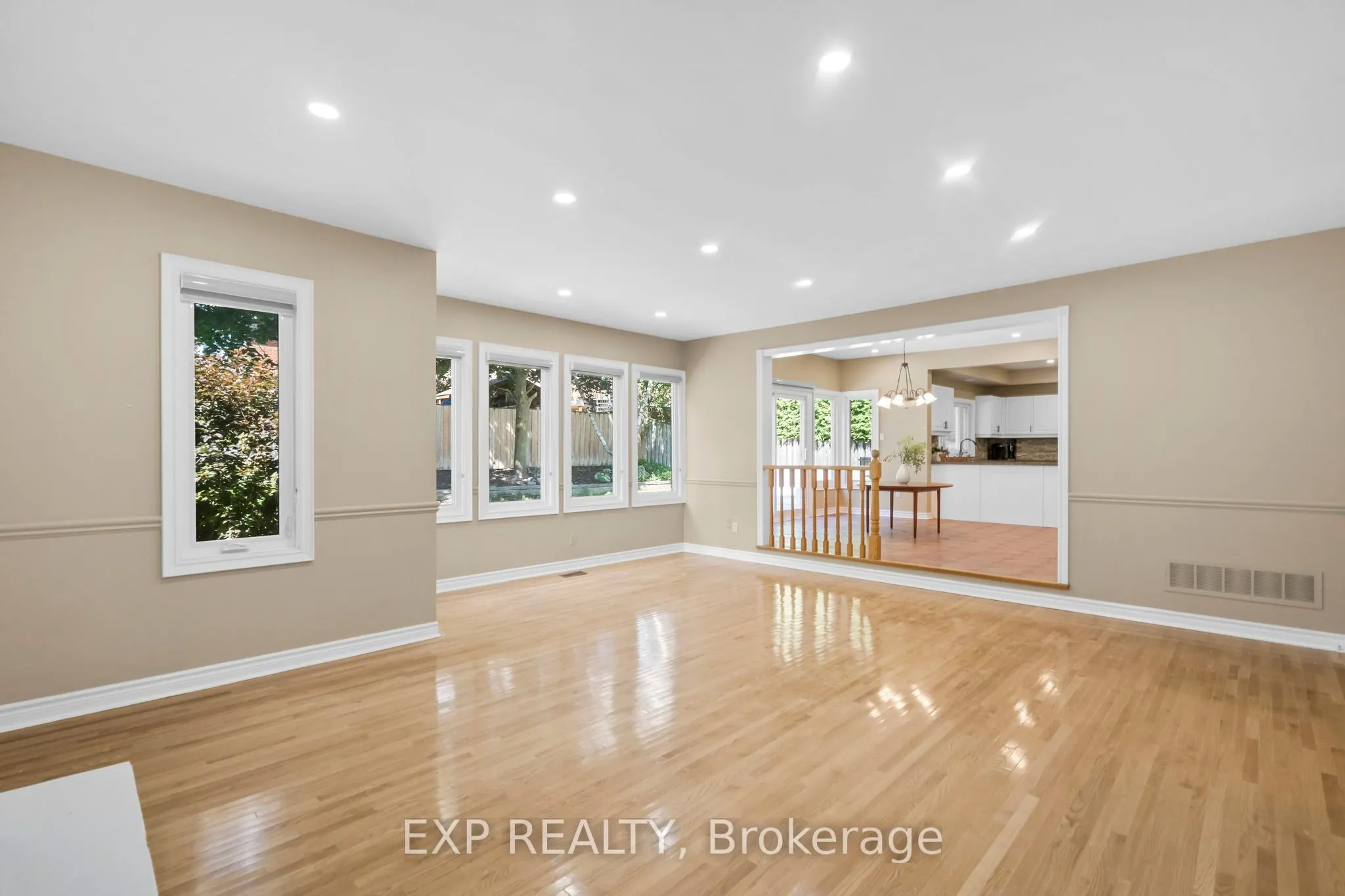 959 Lockwood Circle