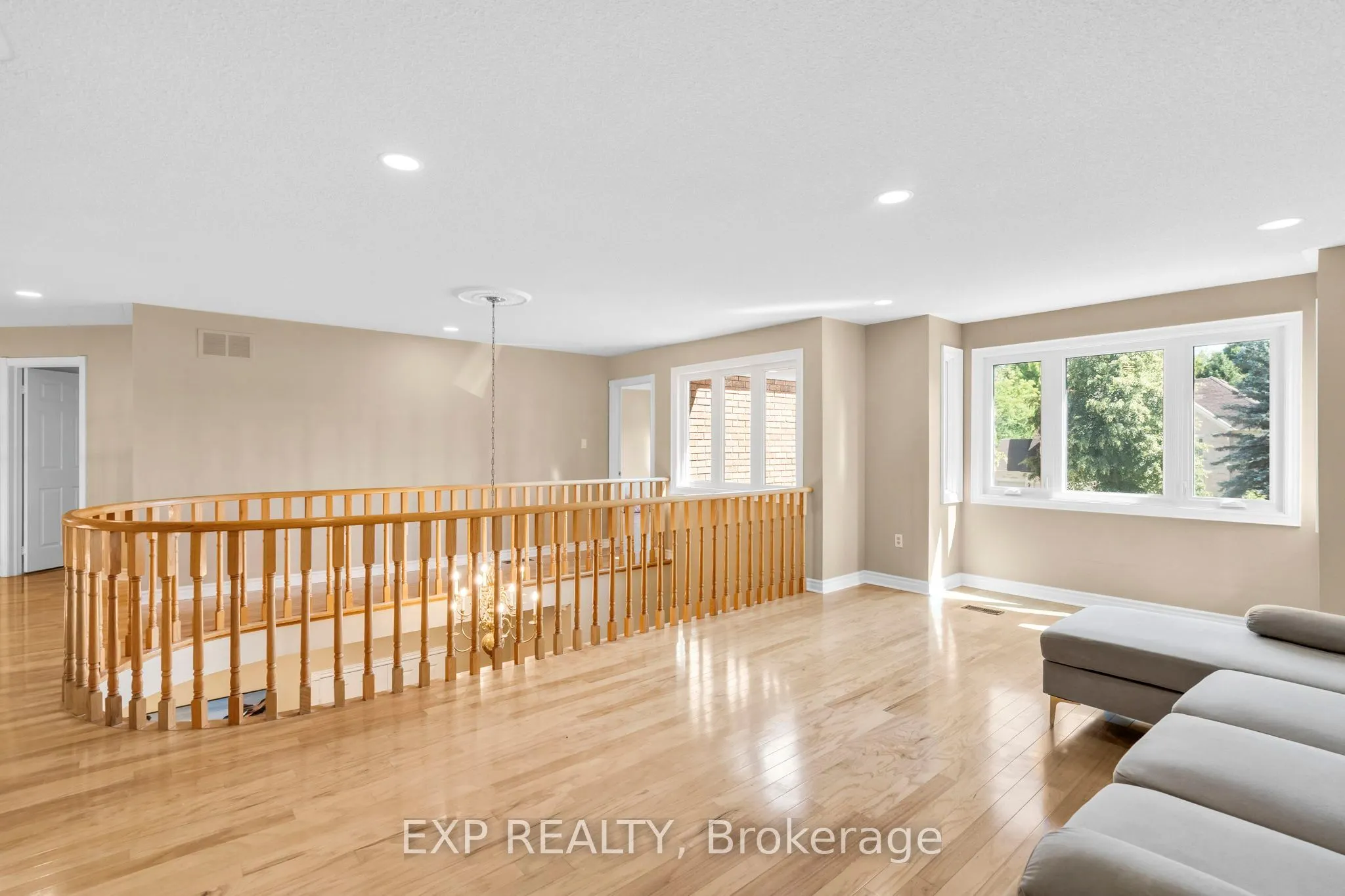 959 Lockwood Circle