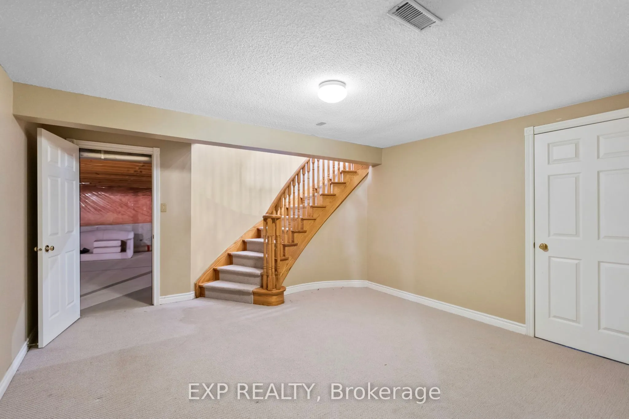 959 Lockwood Circle