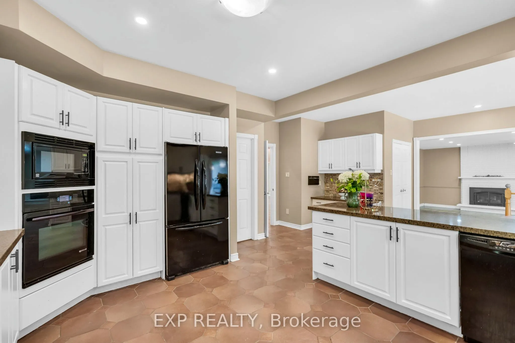 959 Lockwood Circle