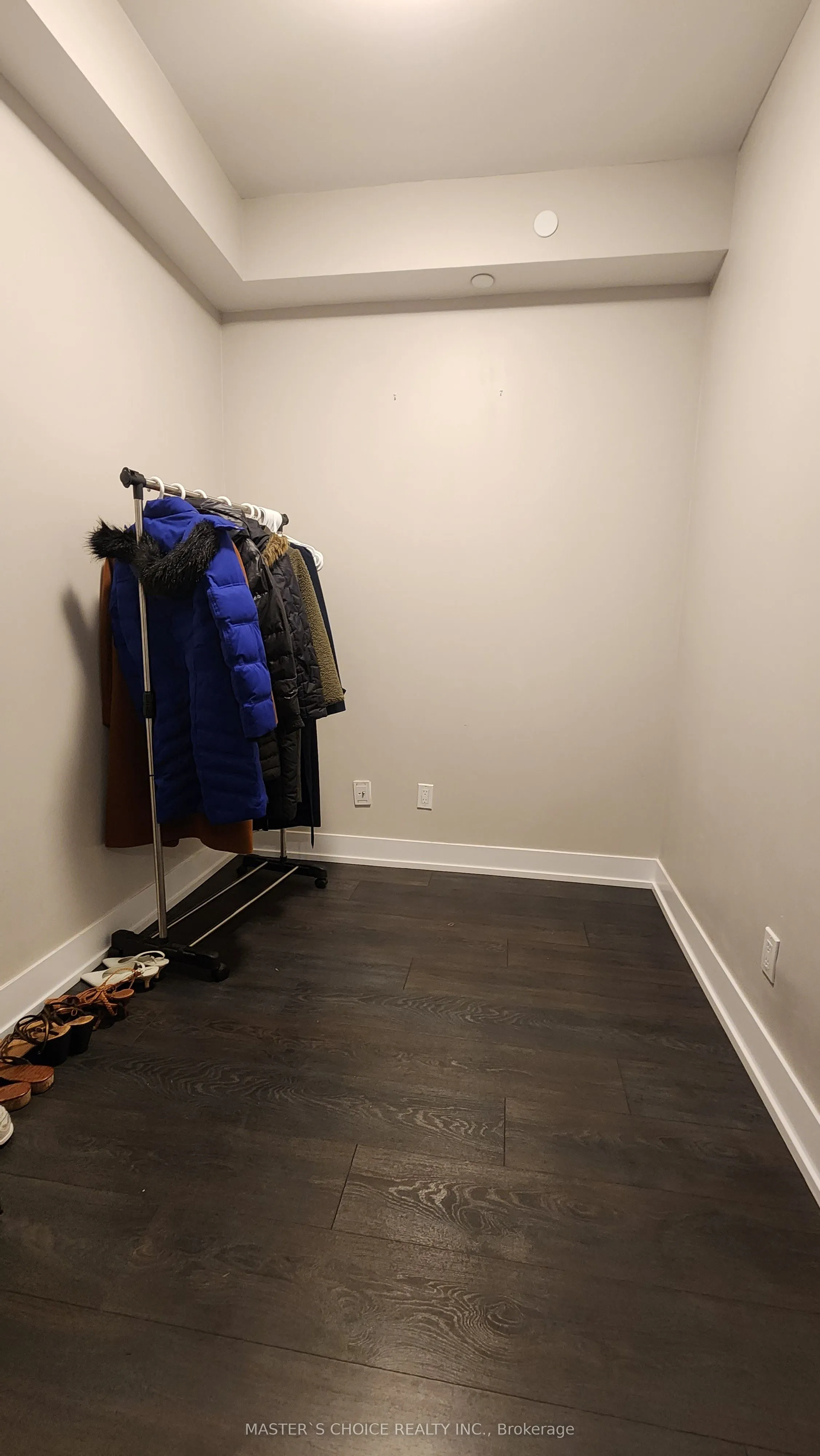 9471 Yonge Street, #920