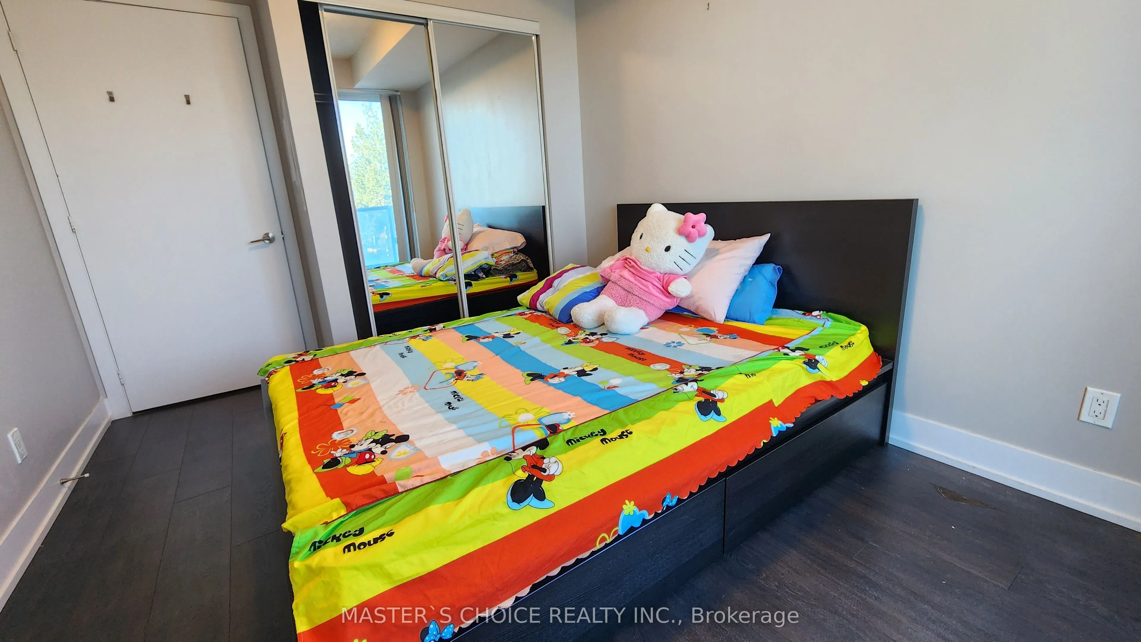 9471 Yonge Street, #920