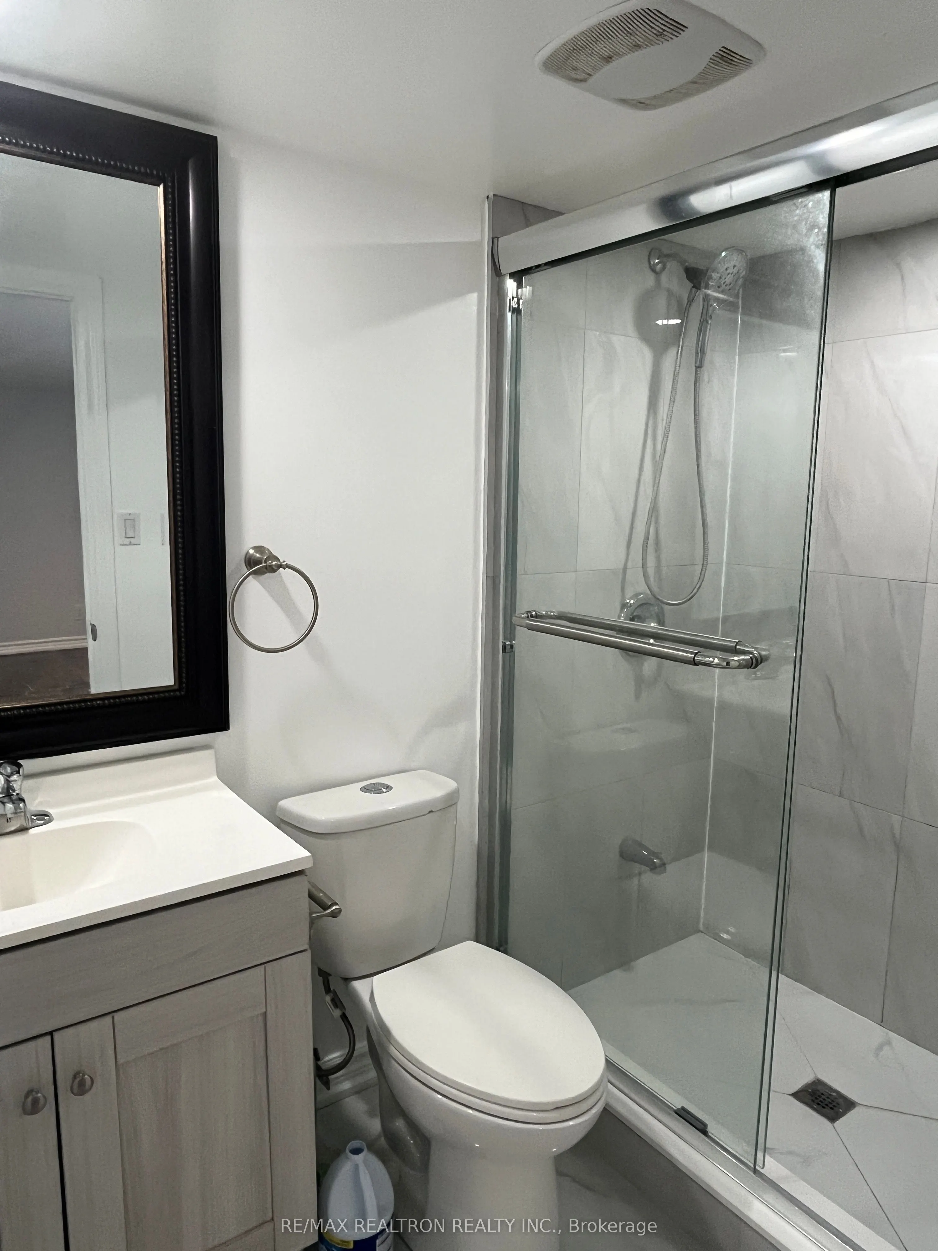 20 Wales Avenue W, #Basement