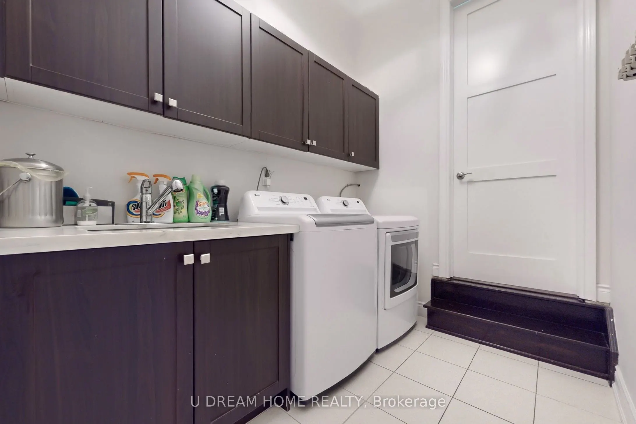20 Giardina Crescent