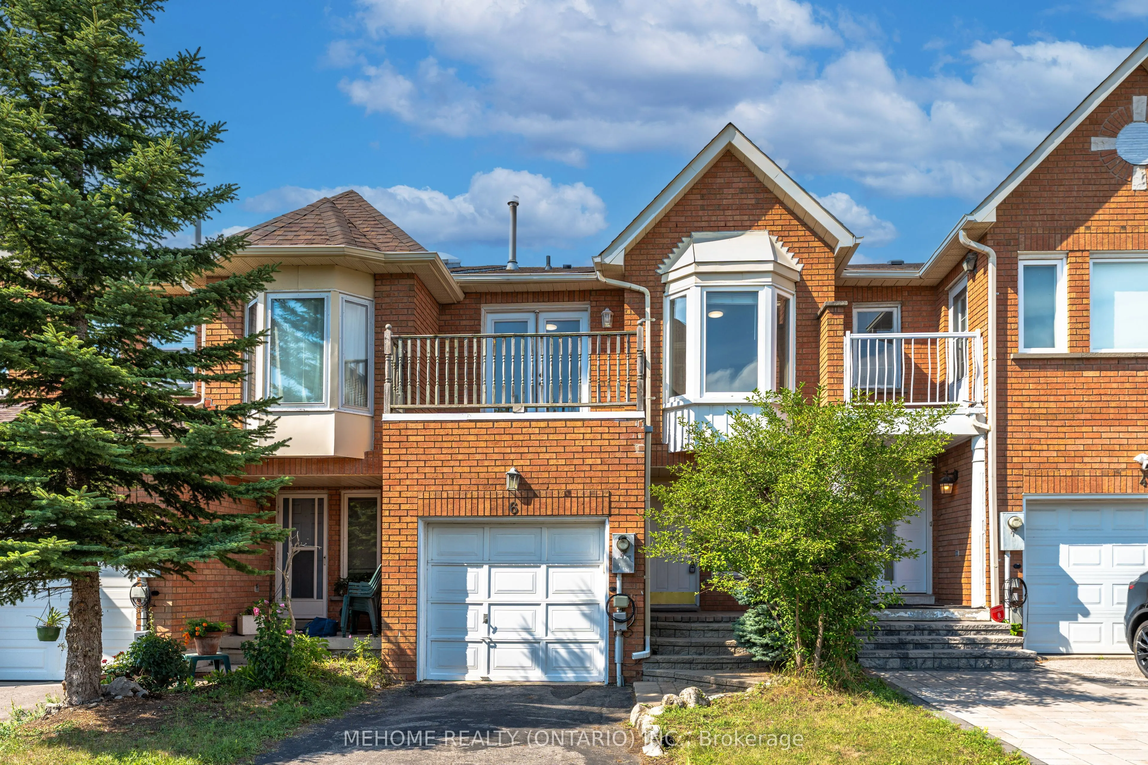 6 Thames Court