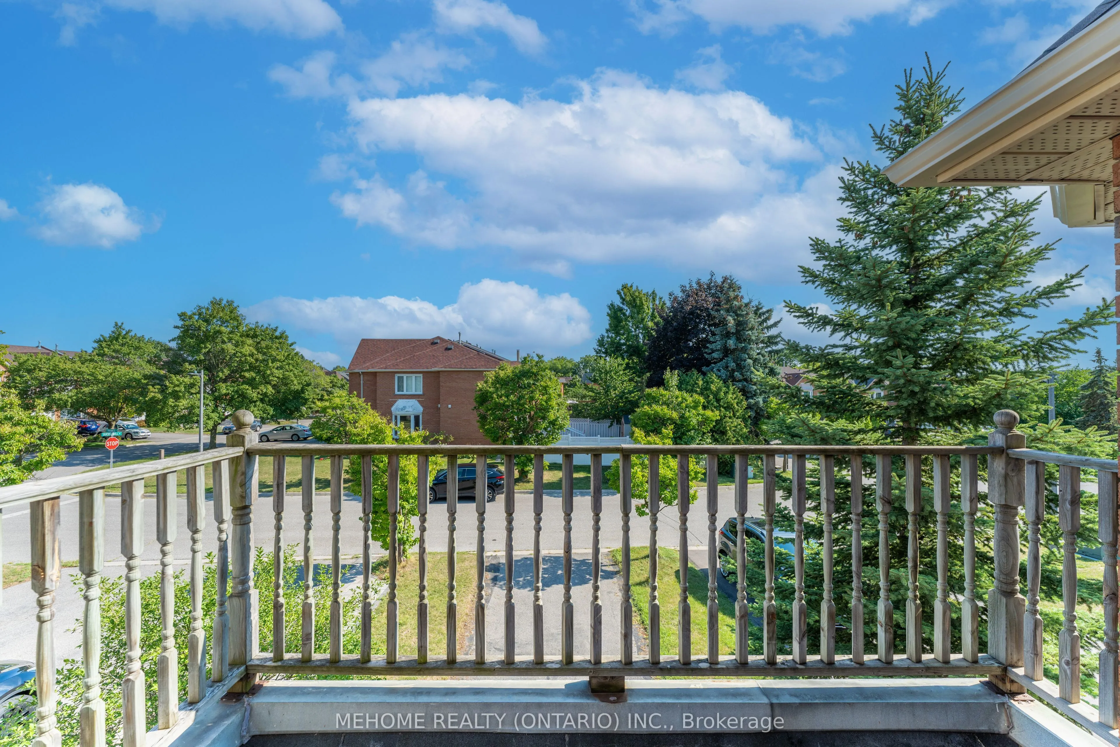 6 Thames Court