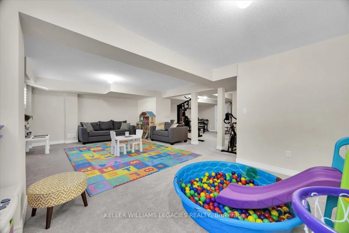 208 Greenwood Road