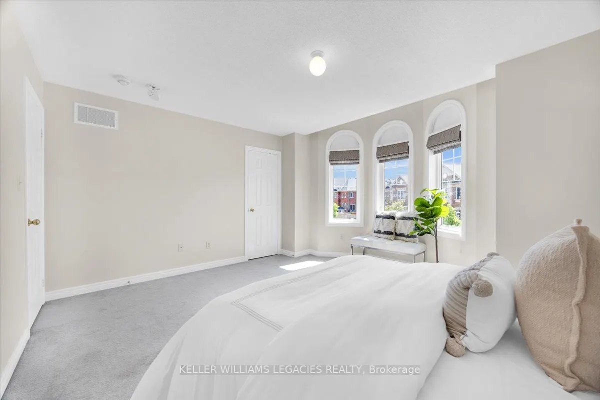 208 Greenwood Road