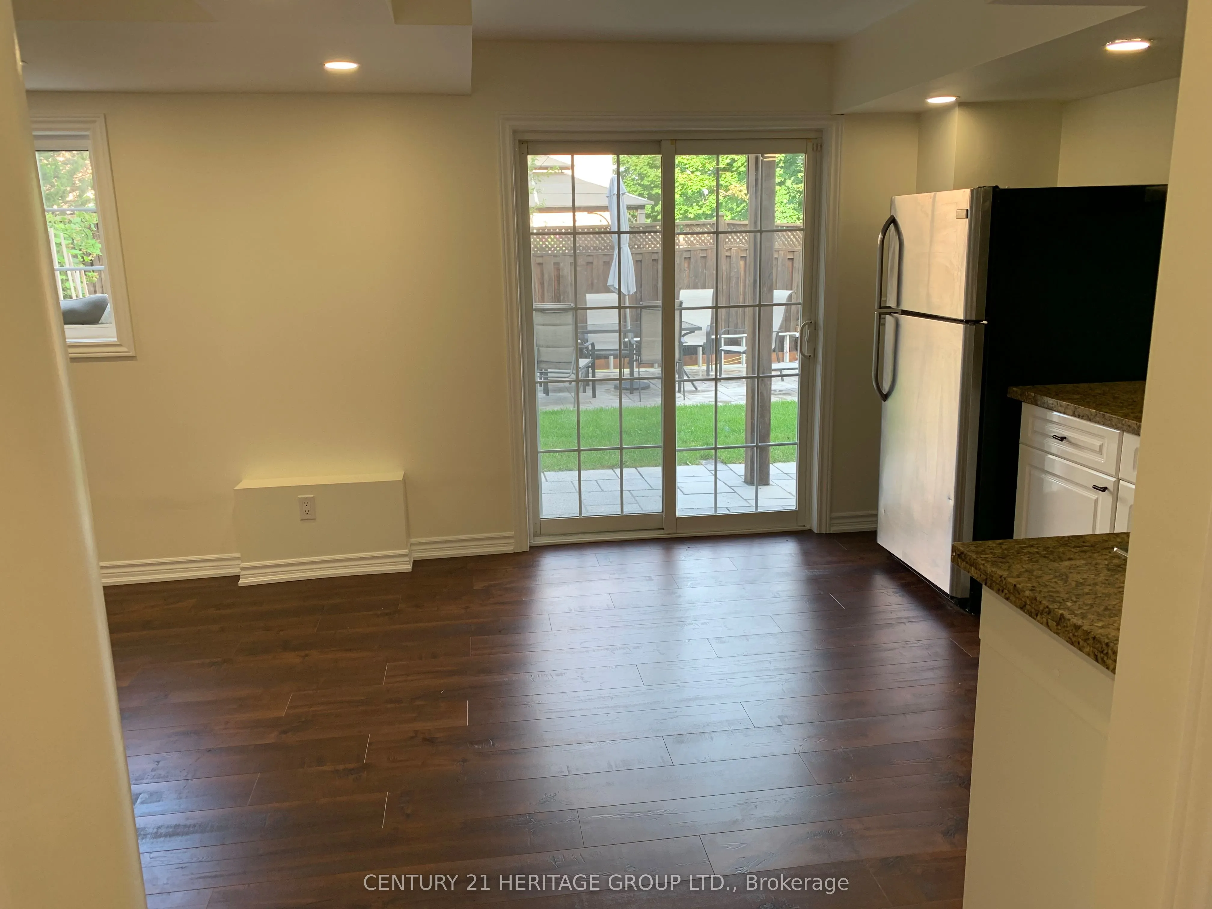 331 Spruce Grove Crescent