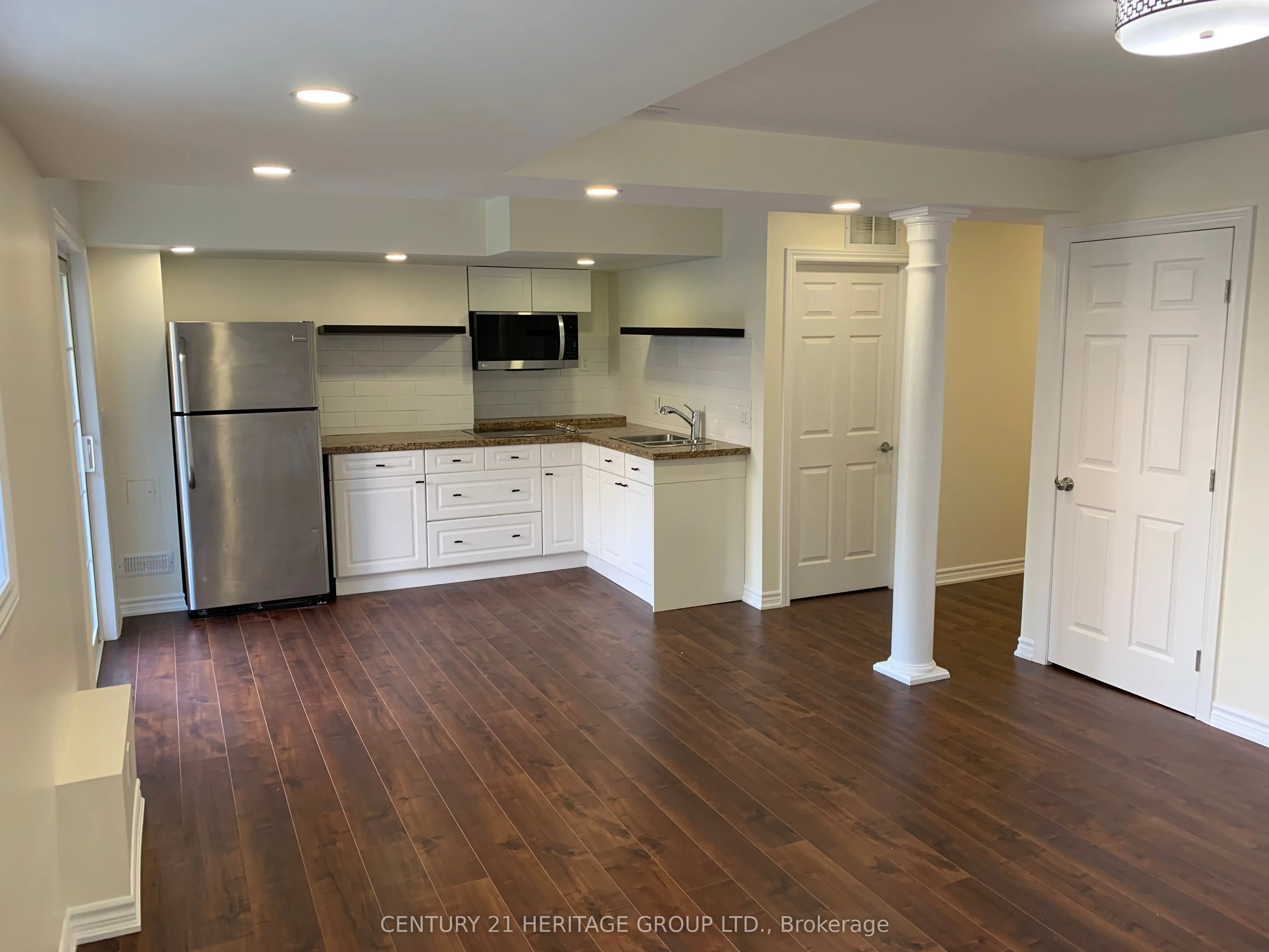 331 Spruce Grove Crescent