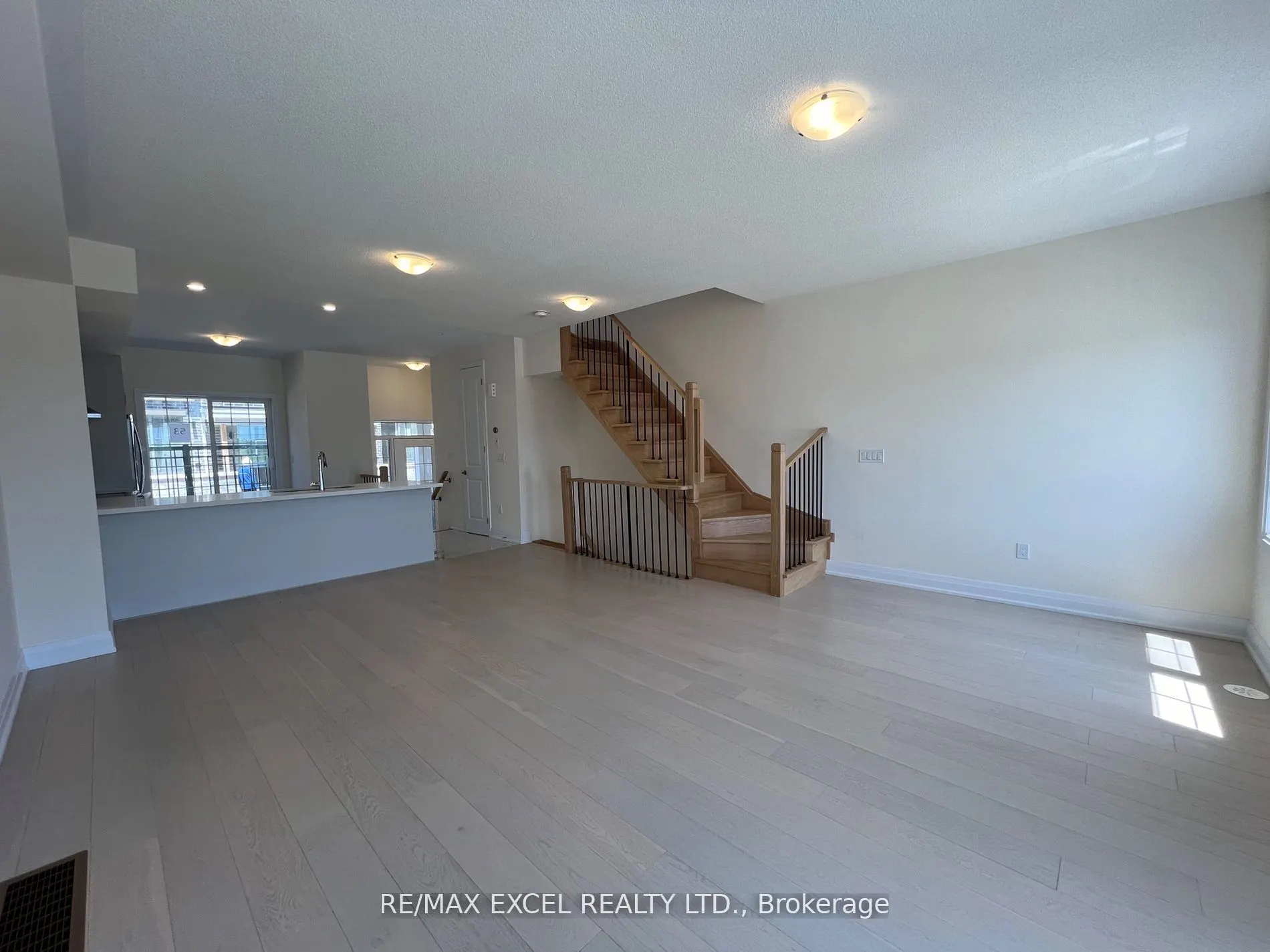 42 Clippers Crescent