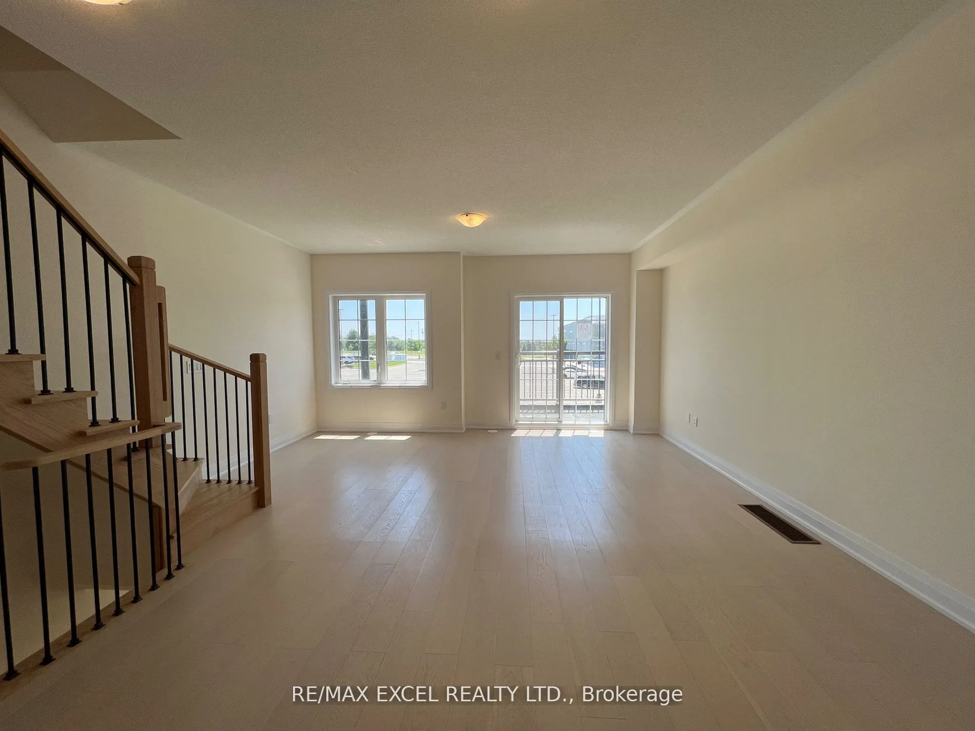 42 Clippers Crescent