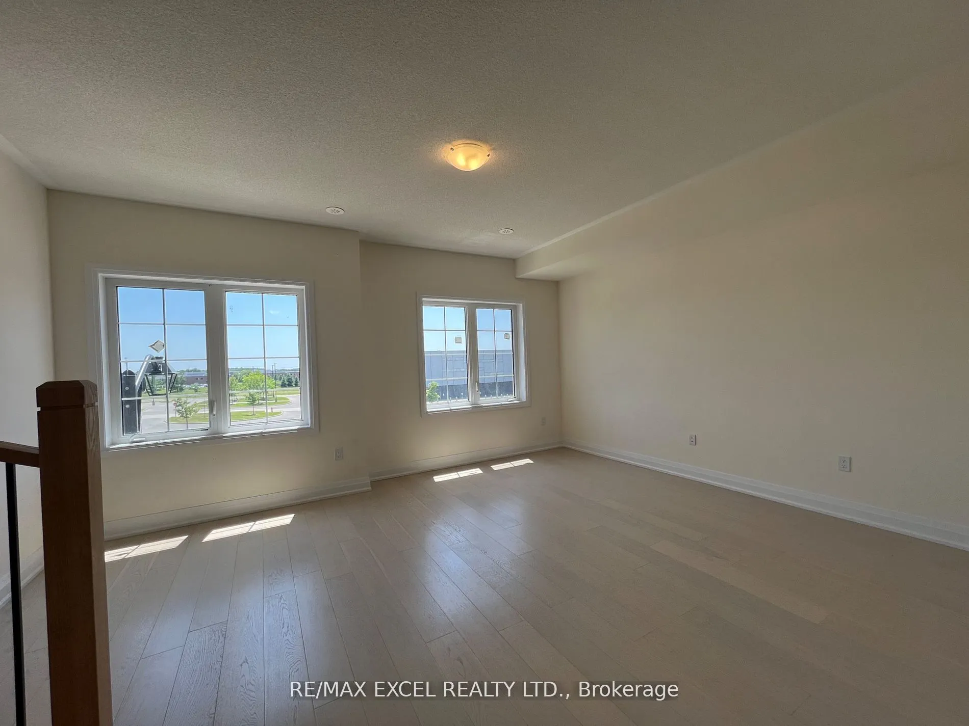 42 Clippers Crescent