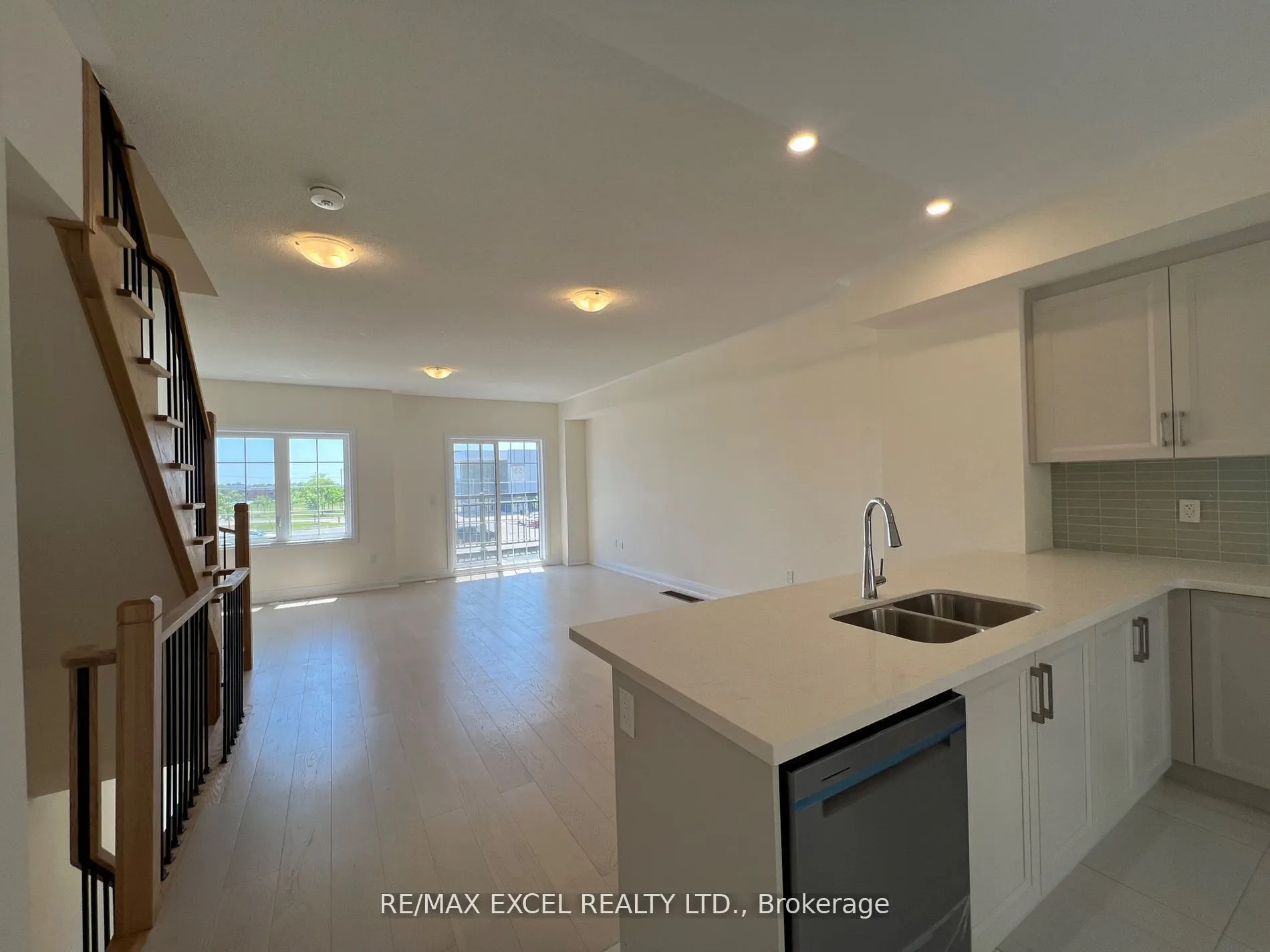 42 Clippers Crescent