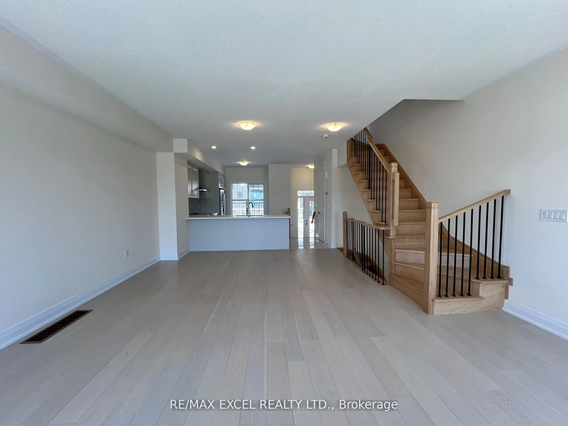 42 Clippers Crescent