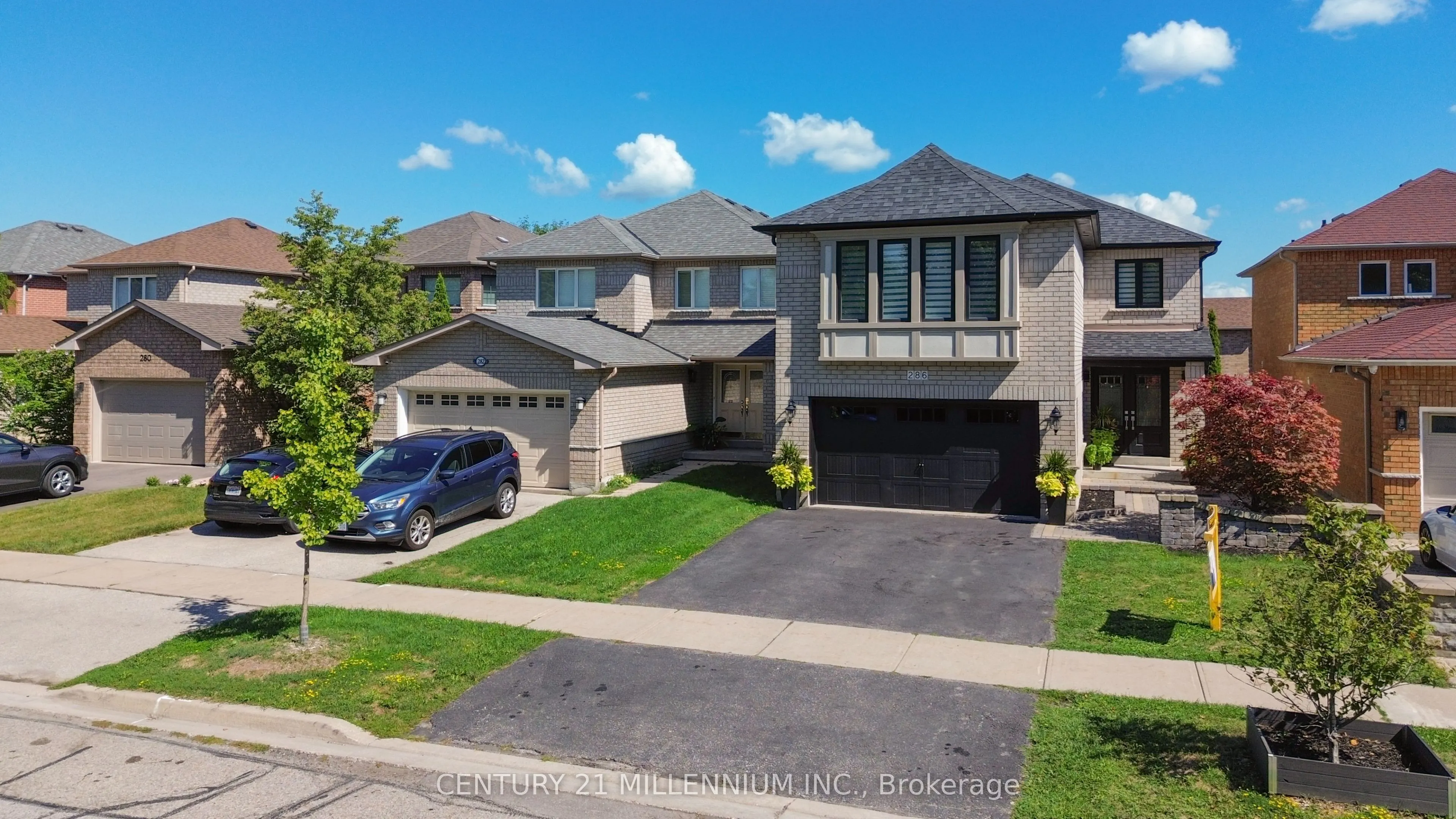 286 Royalpark Way