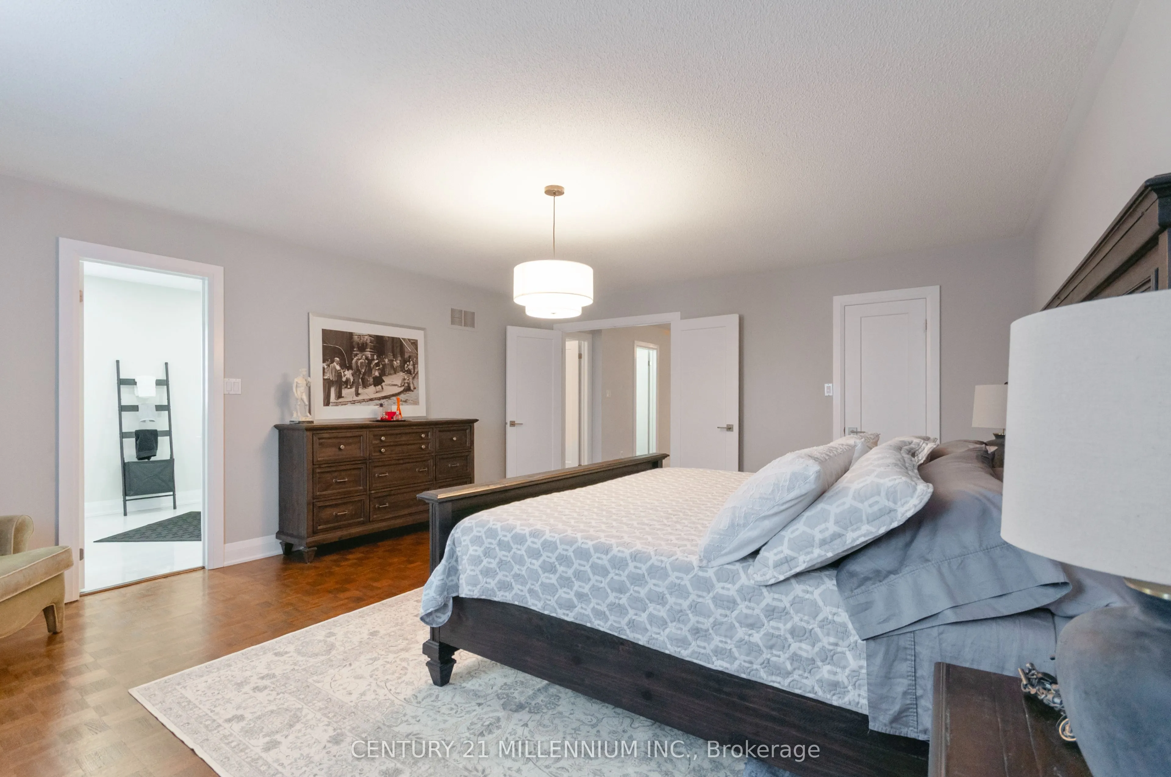 286 Royalpark Way