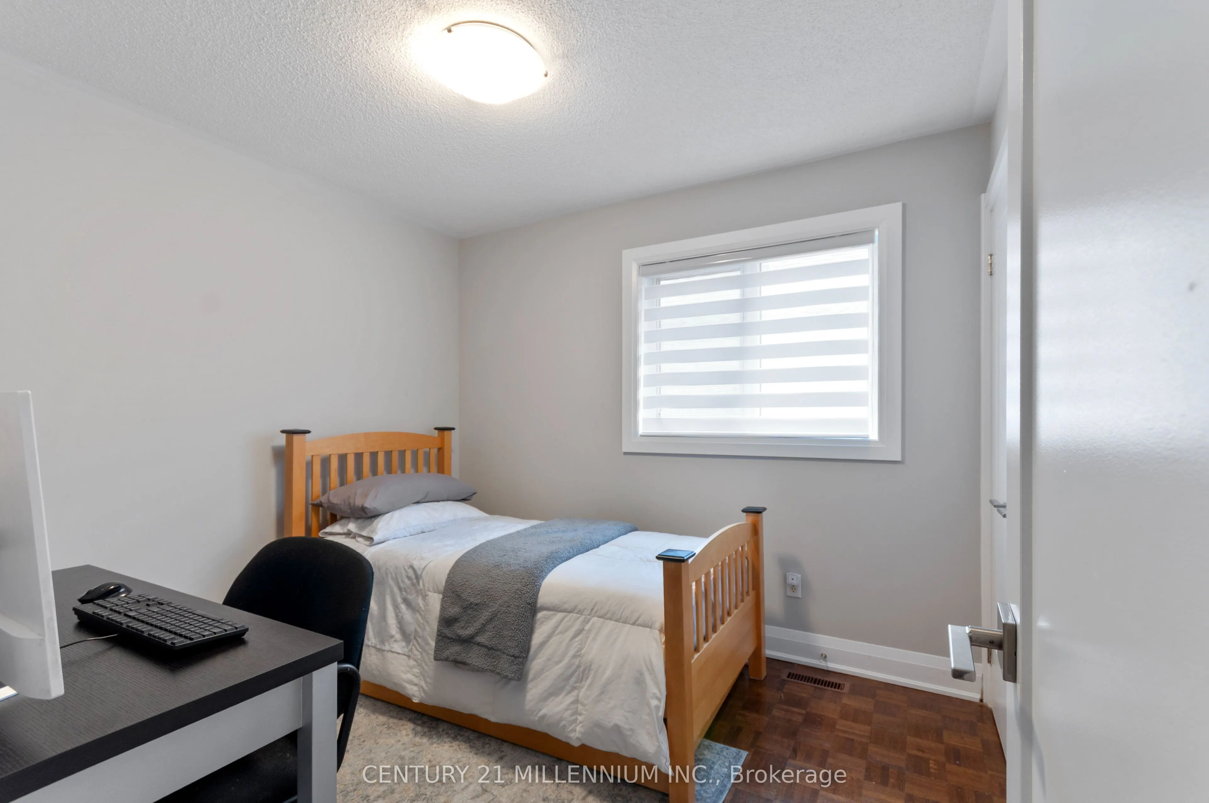 286 Royalpark Way