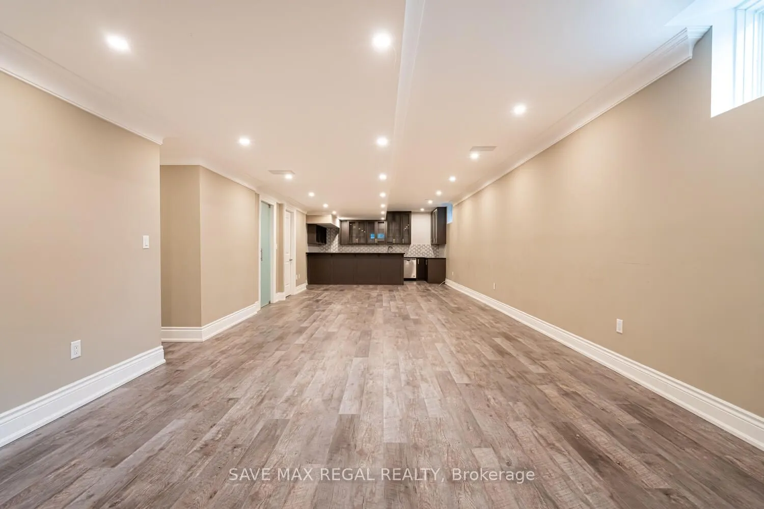 376 Torrey Pines Road