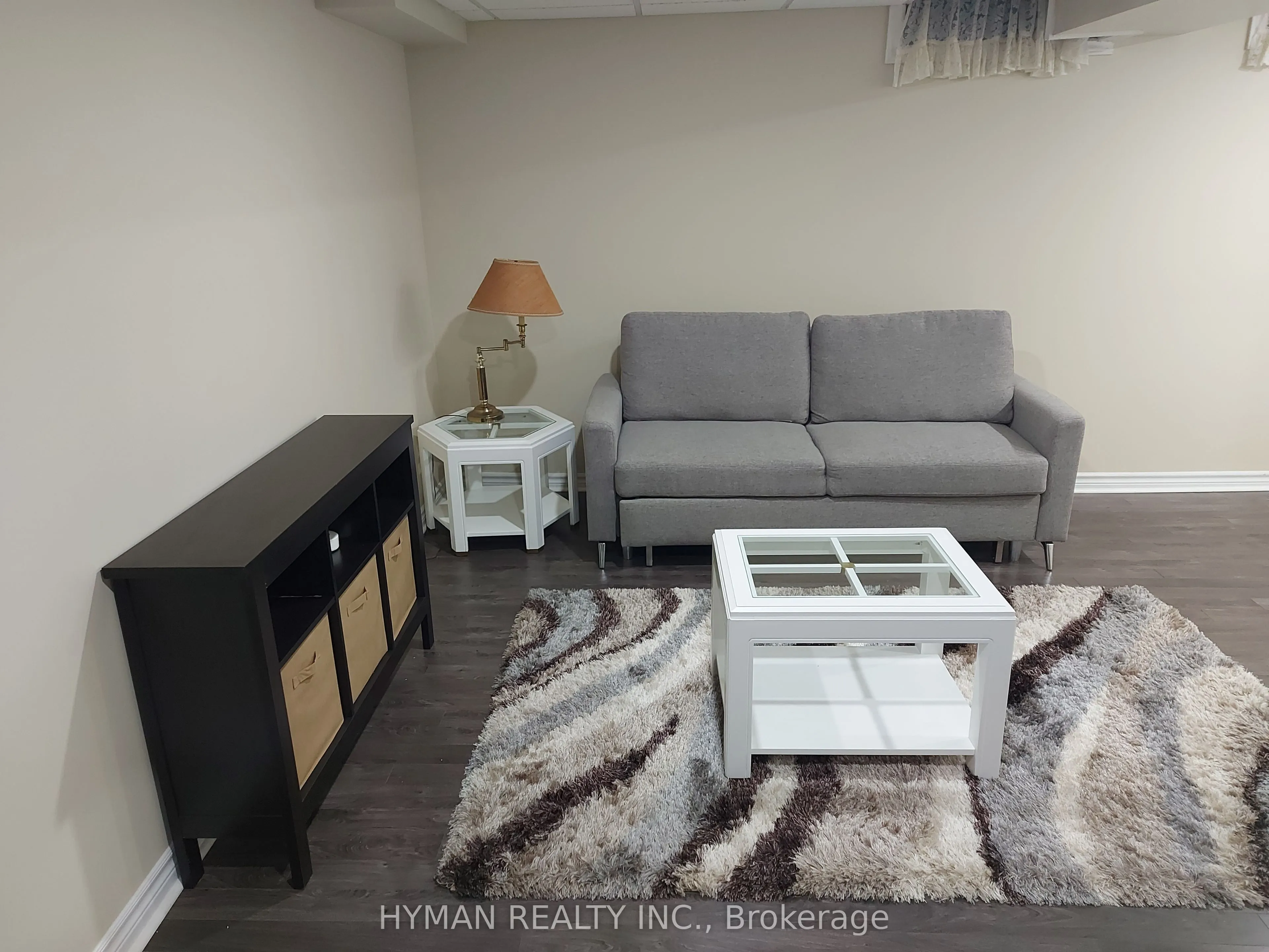 52 Bay Hill Drive N