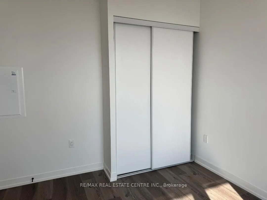 28 Interchange Way, #3808