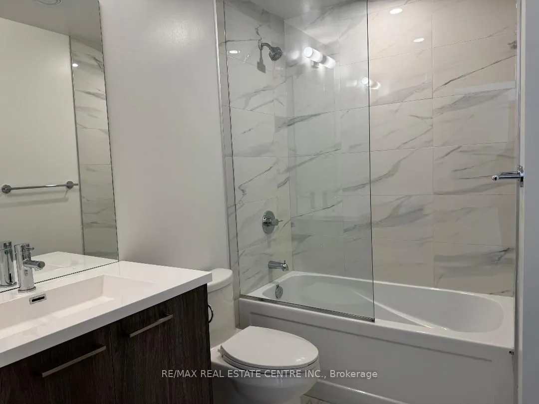 28 Interchange Way, #3808