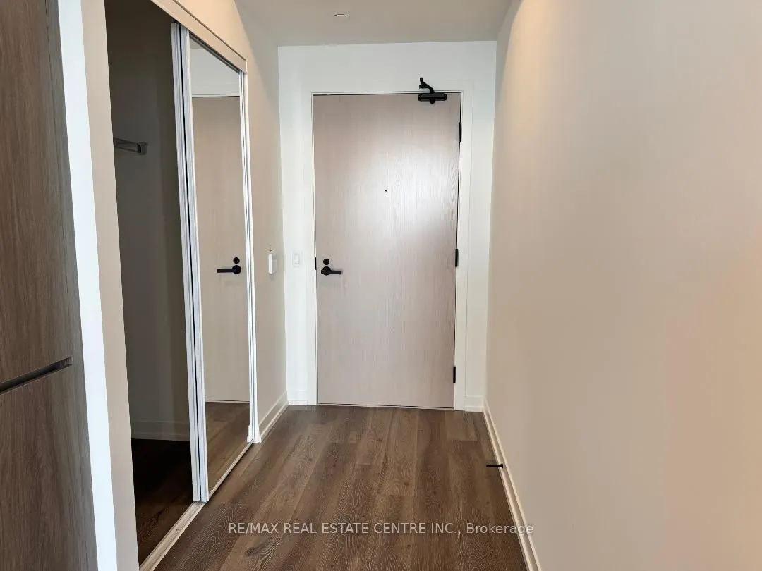 28 Interchange Way, #3808