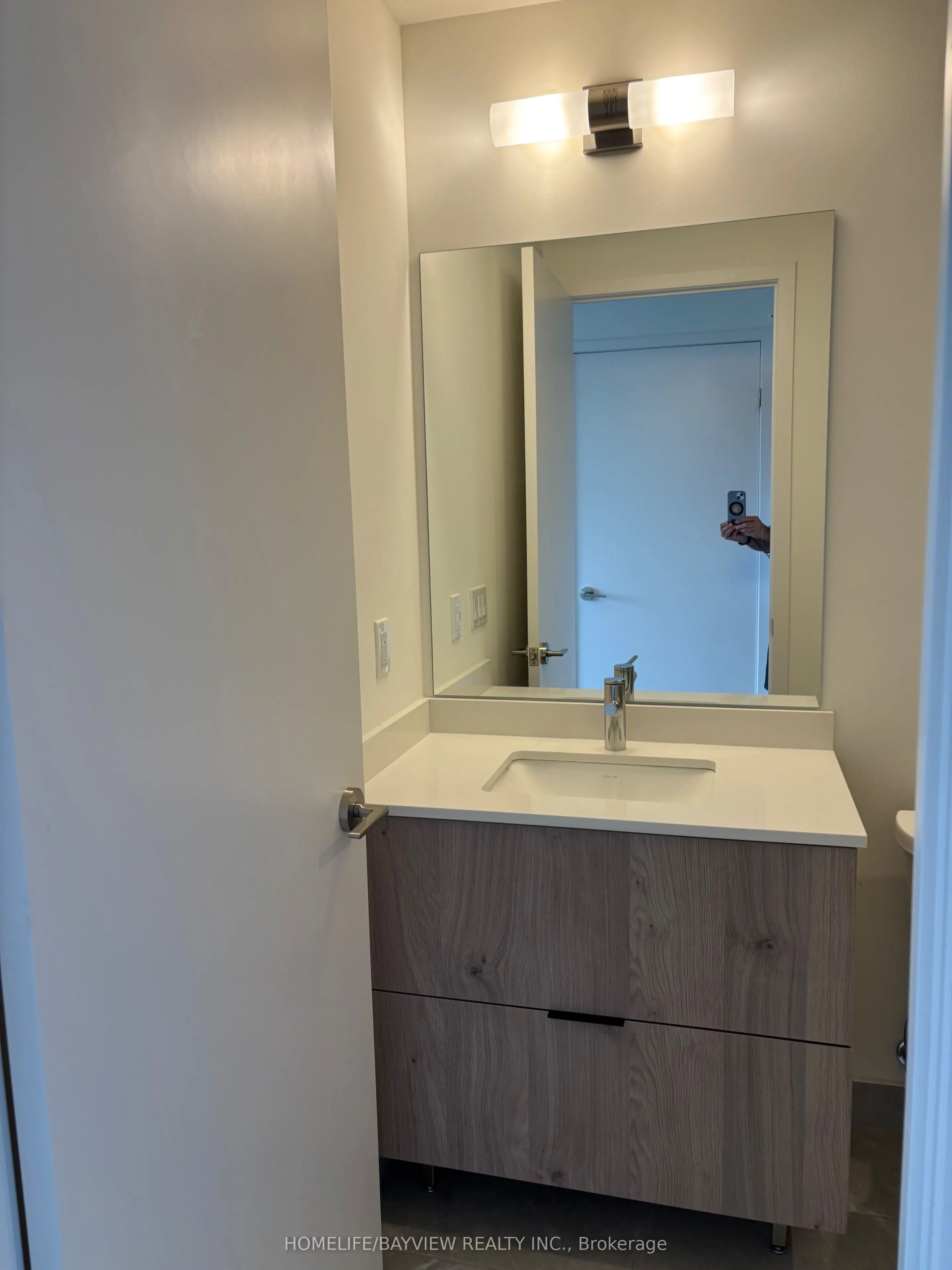2 David Eyer Road, #930
