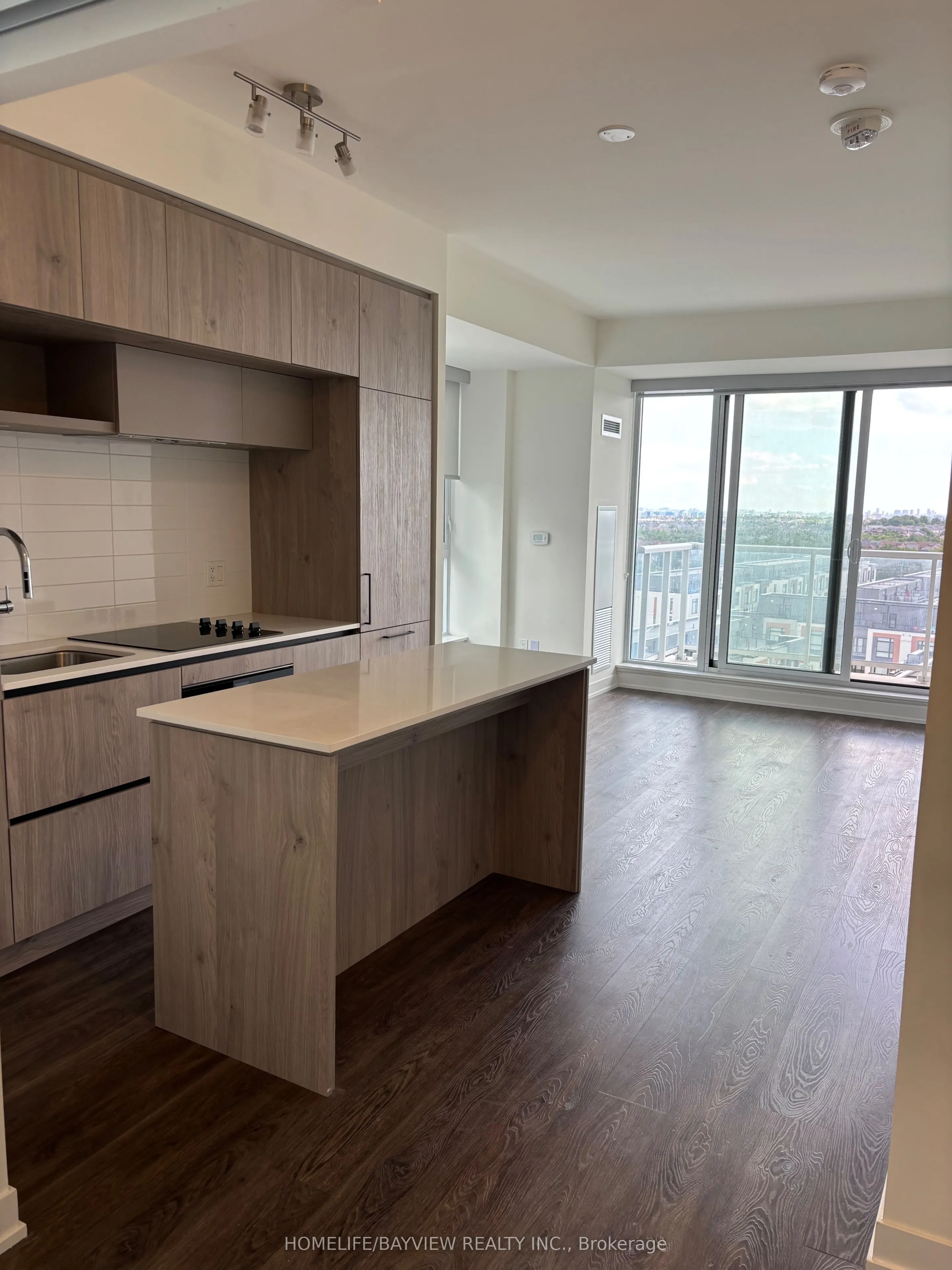 2 David Eyer Road, #930