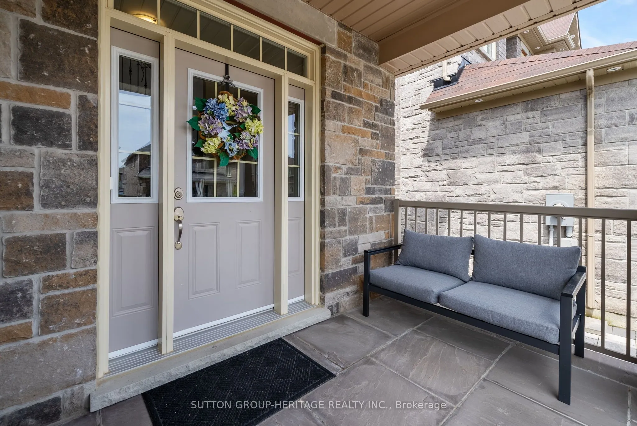 54 Robb Thompson Road