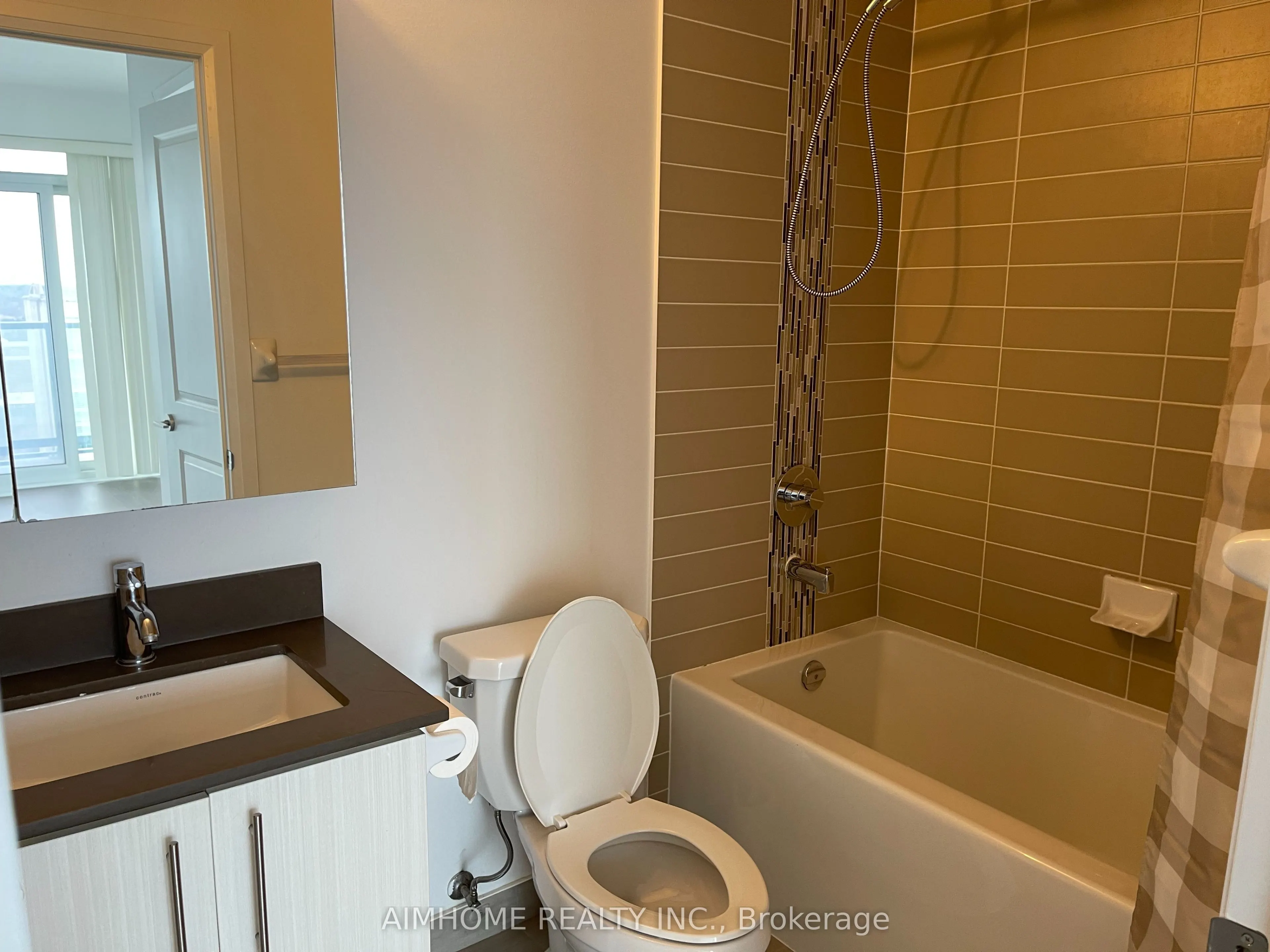 55 Oneida Crescent, #1502