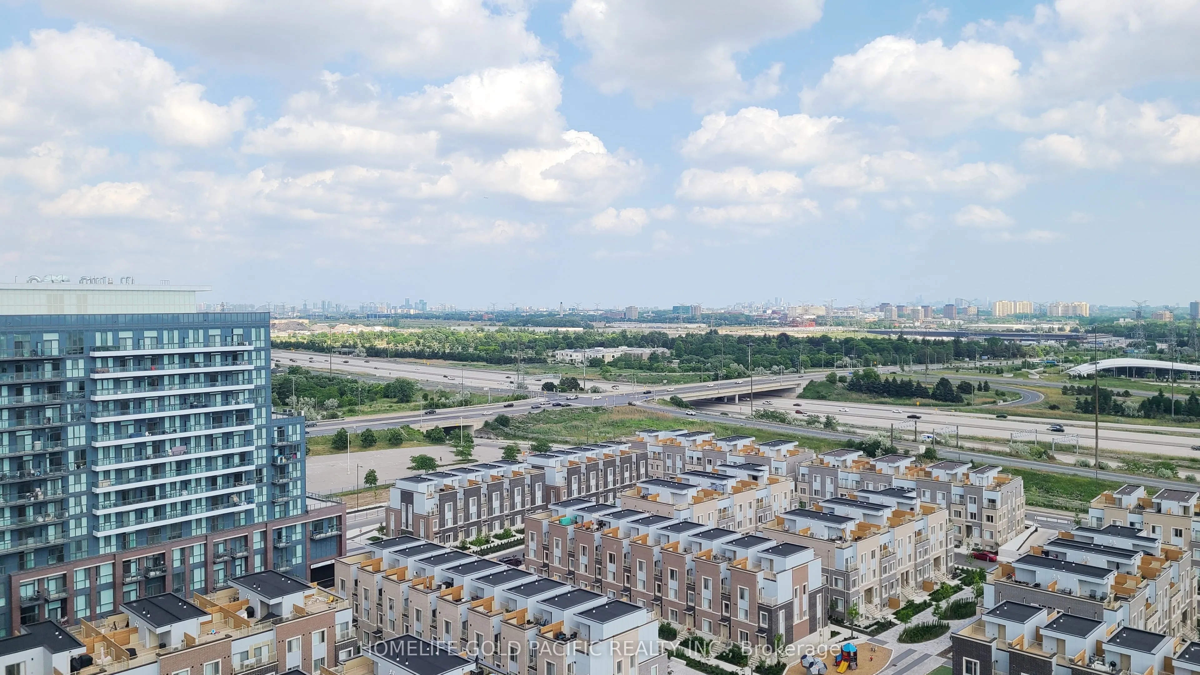 10 Honeycrisp Crescent, #1808