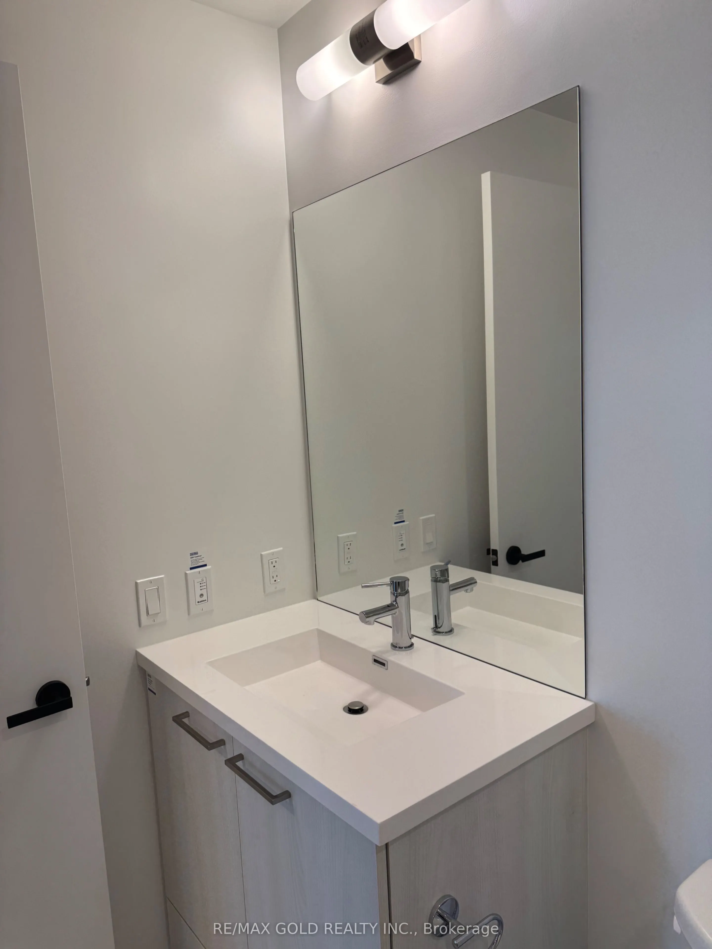 225 Commerce Street, #4101