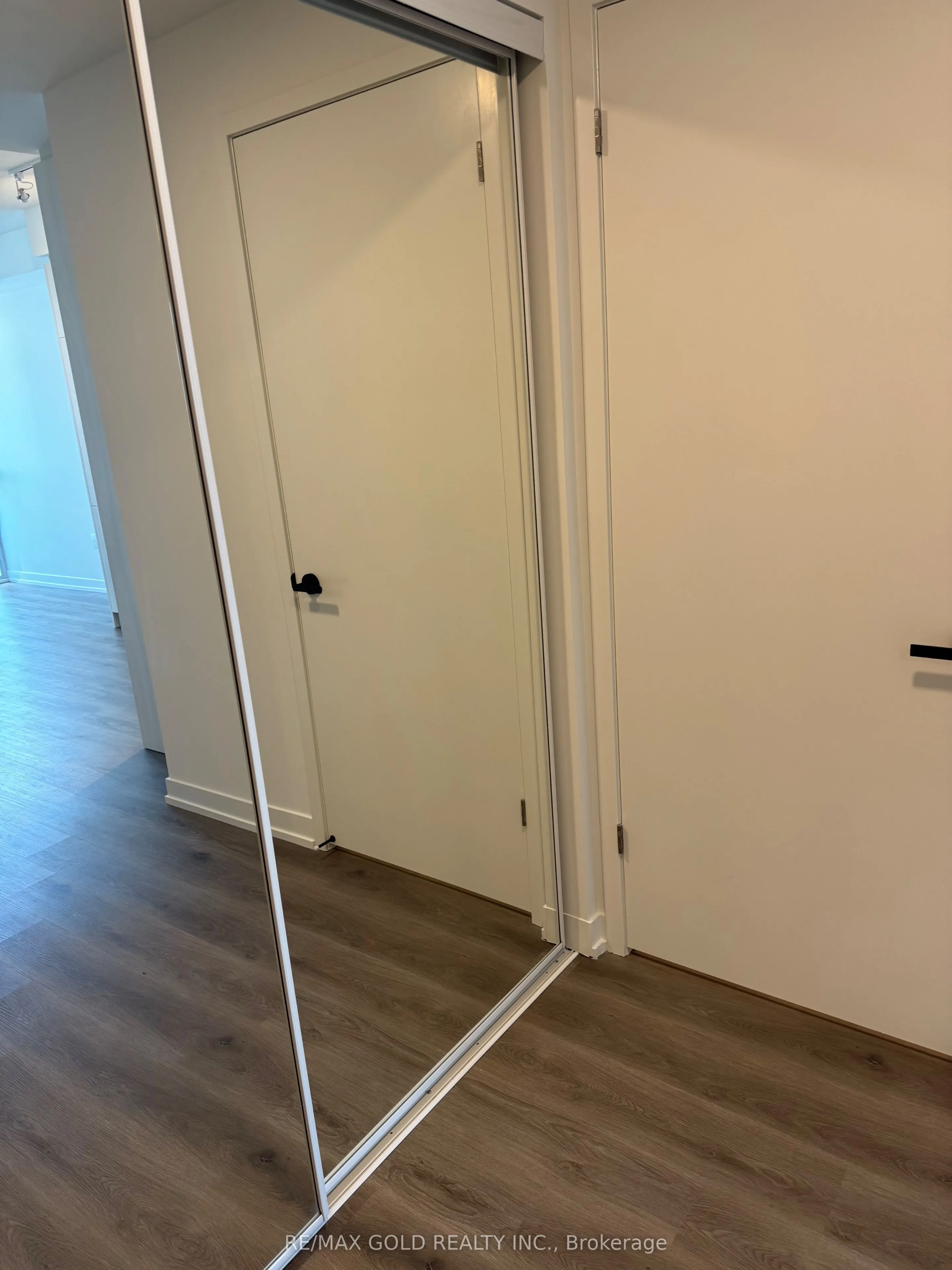 225 Commerce Street, #4101