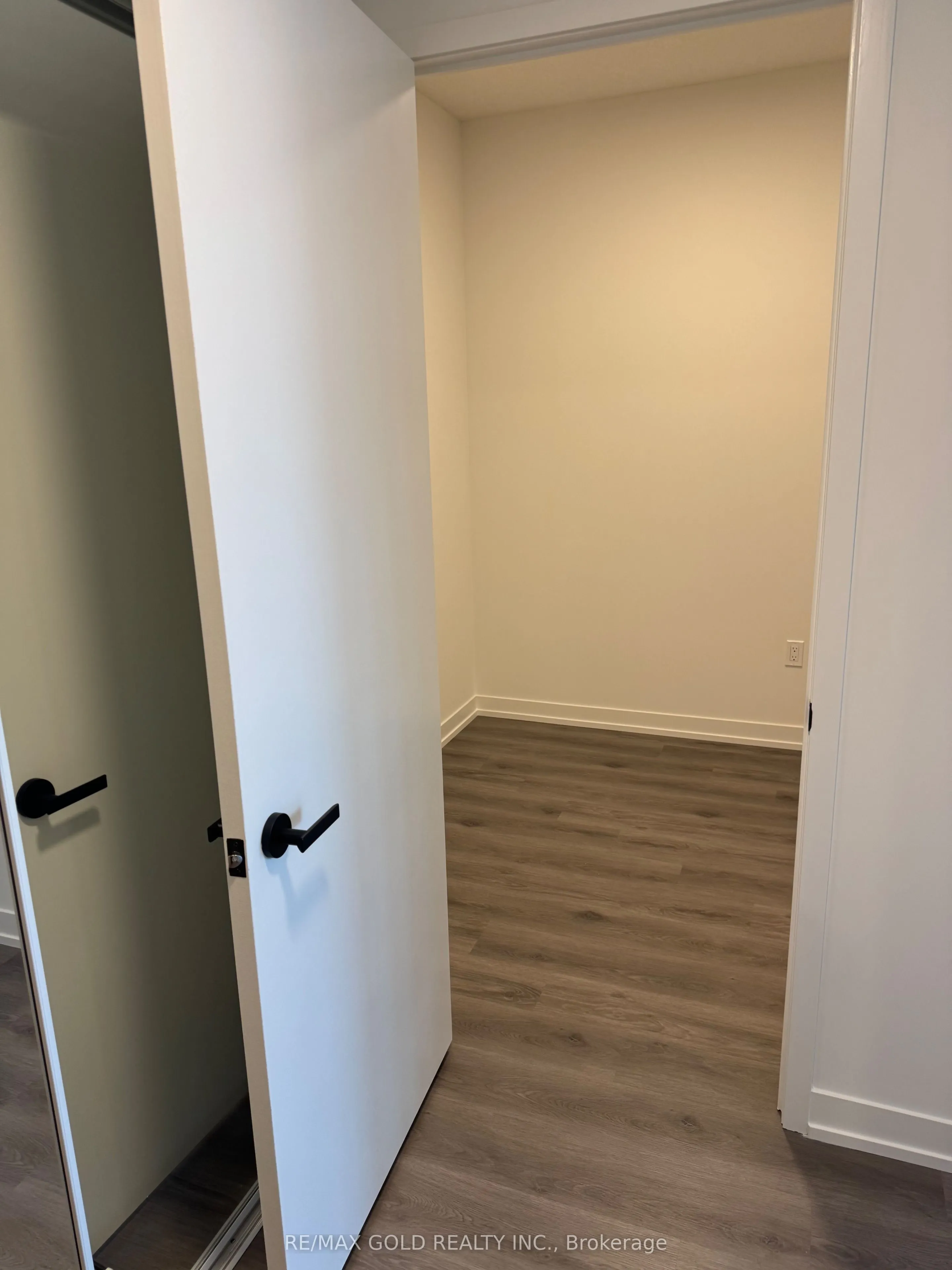 225 Commerce Street, #4101
